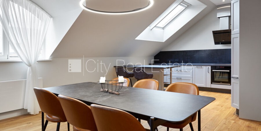 Sludinājumi. Projekts - Aleksandra Appartments, fasādes māja, renovēta māja, slēgts pagalms, iespēja nomāt Cena: 3500 EUR/mēn Foto #4