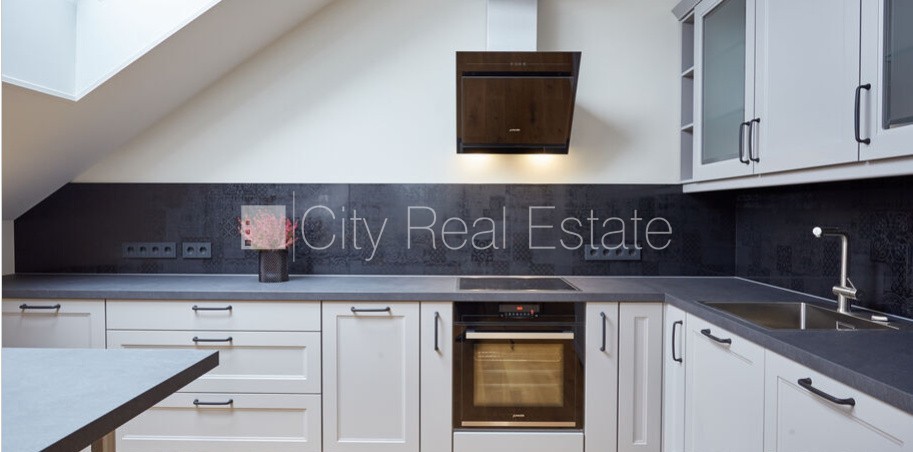 Sludinājumi. Projekts - Aleksandra Appartments, fasādes māja, renovēta māja, slēgts pagalms, iespēja nomāt Cena: 3500 EUR/mēn Foto #6