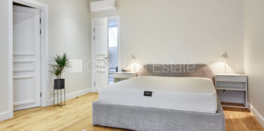 Sludinājumi. Projekts - Aleksandra Appartments, fasādes māja, renovēta māja, slēgts pagalms, iespēja nomāt Cena: 3500 EUR/mēn Foto #10