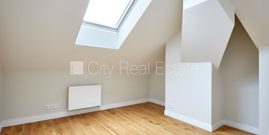 Sludinājumi. Projekts - Aleksandra Appartments, fasādes māja, renovēta māja, slēgts pagalms, iespēja nomāt Cena: 3500 EUR/mēn Foto #16