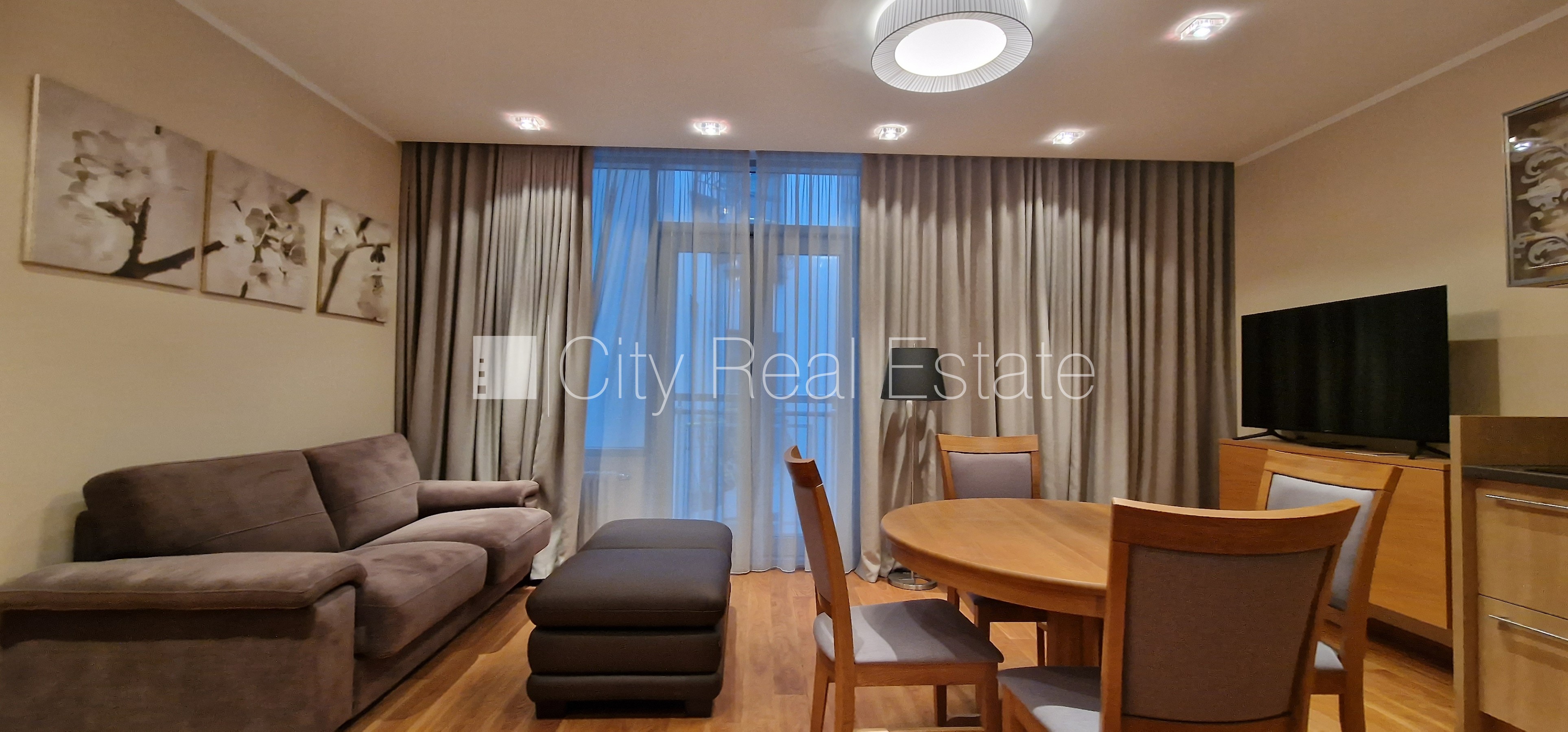 Sludinājumi. Projekts - Aleksandra Appartments, renovēta māja, slēgts pagalms, vieta automašīnai, pazemes Cena: 242000 EUR Foto #1