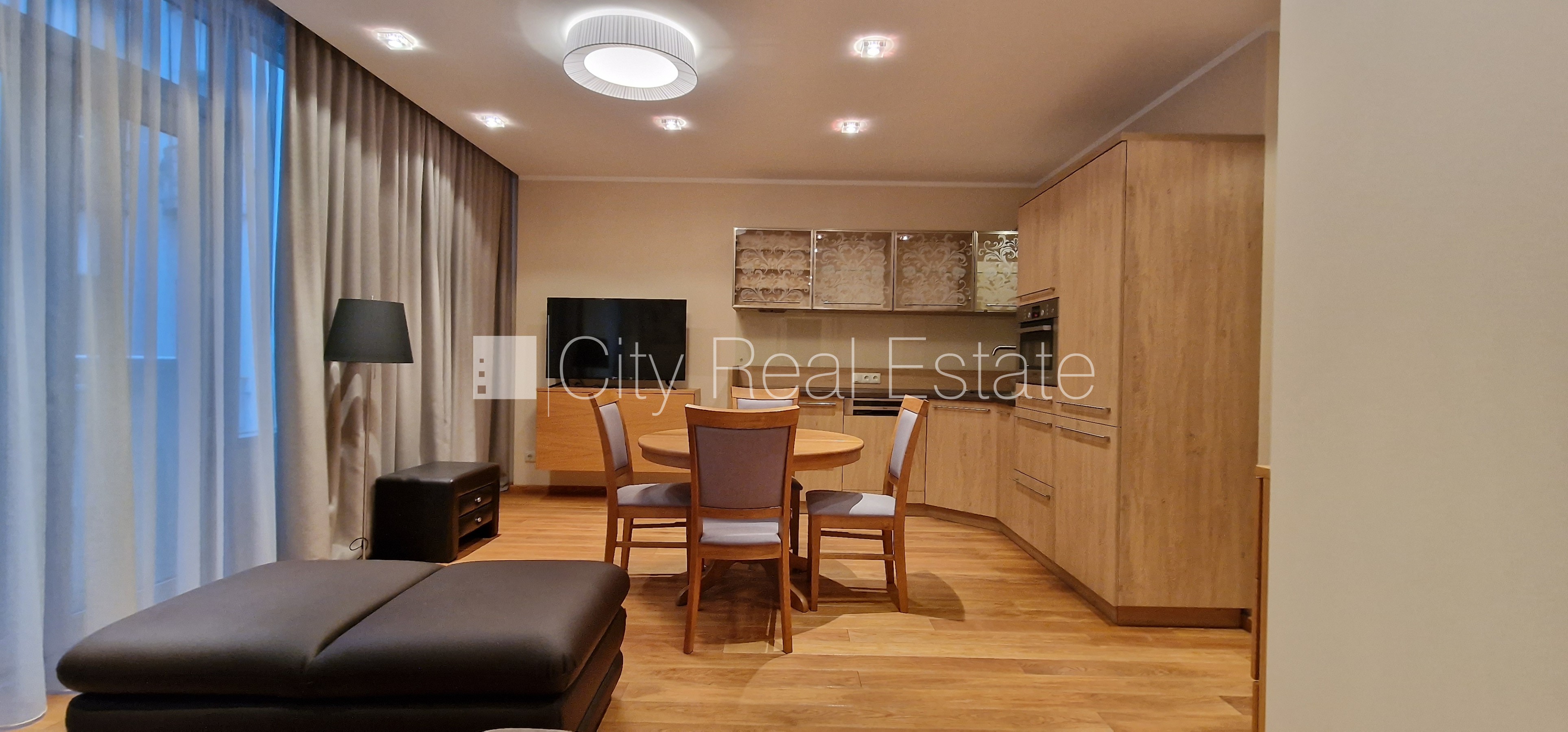 Sludinājumi. Projekts - Aleksandra Appartments, renovēta māja, slēgts pagalms, vieta automašīnai, pazemes Cena: 242000 EUR Foto #2