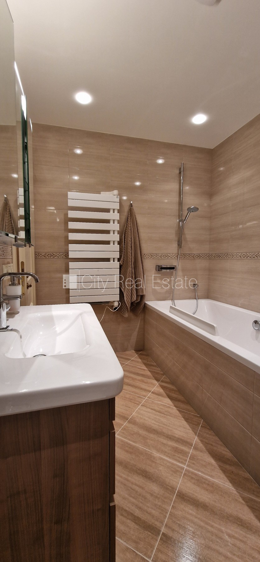 Sludinājumi. Projekts - Aleksandra Appartments, renovēta māja, slēgts pagalms, vieta automašīnai, pazemes Cena: 242000 EUR Foto #14