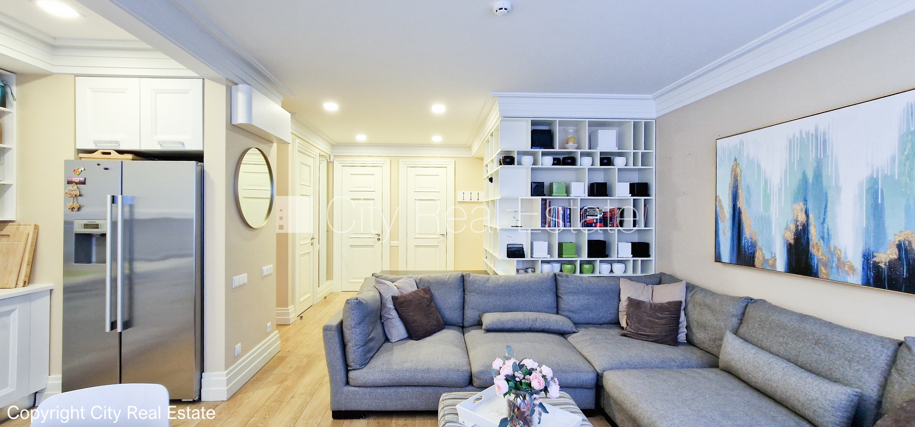 Sludinājumi. Projekts - Aleksandra Appartments, fasādes māja, renovēta māja, vieta vairākām automašīnām, iespēja Cena: 1700 EUR/mēn Foto #3