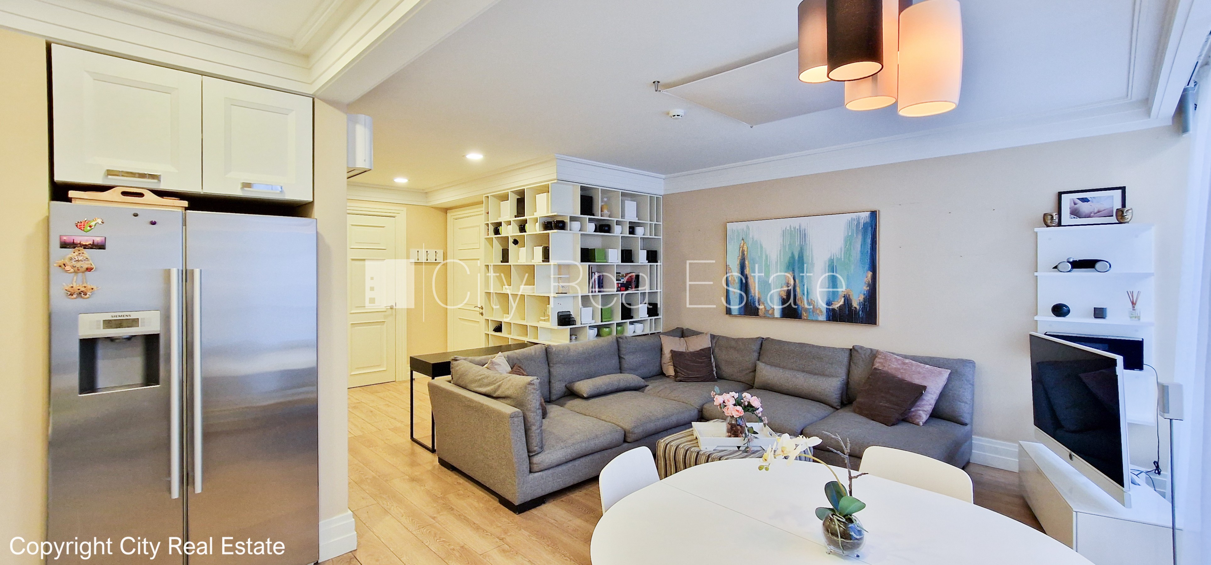 Sludinājumi. Projekts - Aleksandra Appartments, fasādes māja, renovēta māja, vieta vairākām automašīnām, iespēja Cena: 1700 EUR/mēn Foto #2