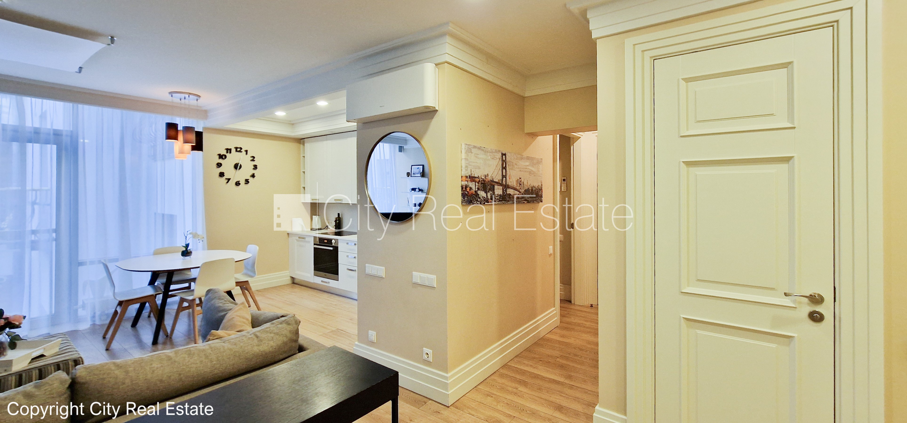 Sludinājumi. Projekts - Aleksandra Appartments, fasādes māja, renovēta māja, vieta vairākām automašīnām, iespēja Cena: 1700 EUR/mēn Foto #5