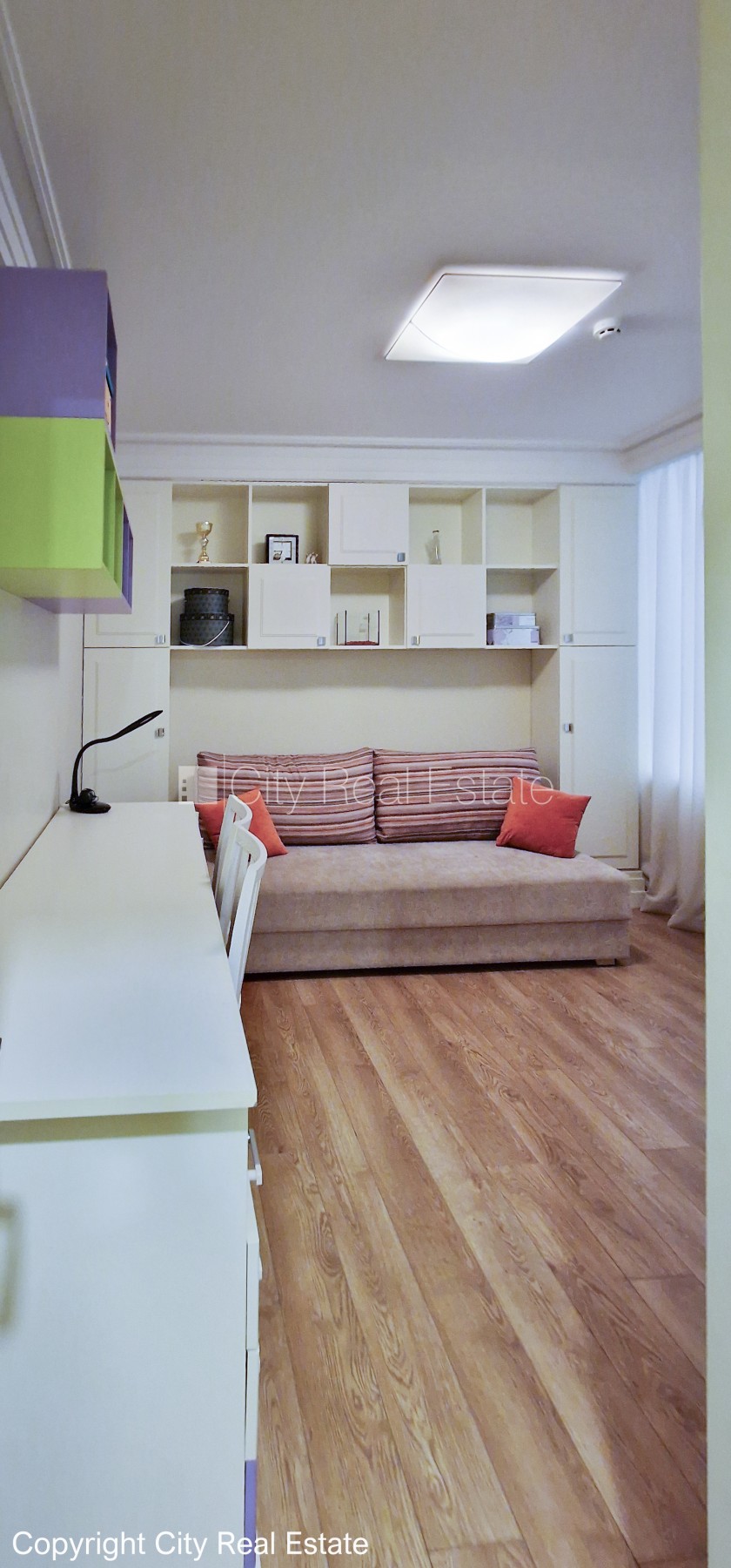 Sludinājumi. Projekts - Aleksandra Appartments, fasādes māja, renovēta māja, vieta vairākām automašīnām, iespēja Cena: 1700 EUR/mēn Foto #18