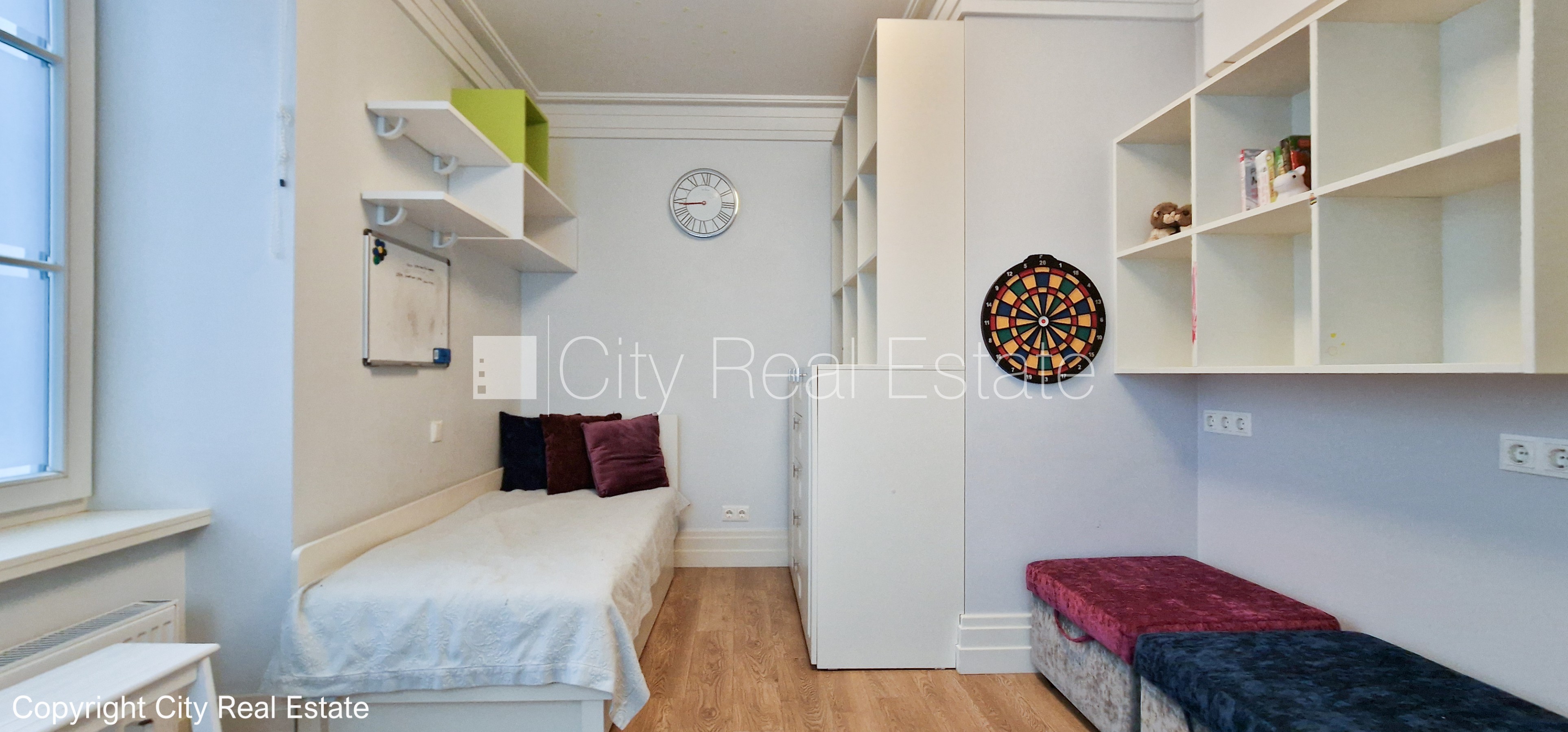 Sludinājumi. Projekts - Aleksandra Appartments, fasādes māja, renovēta māja, vieta vairākām automašīnām, iespēja Cena: 1700 EUR/mēn Foto #24