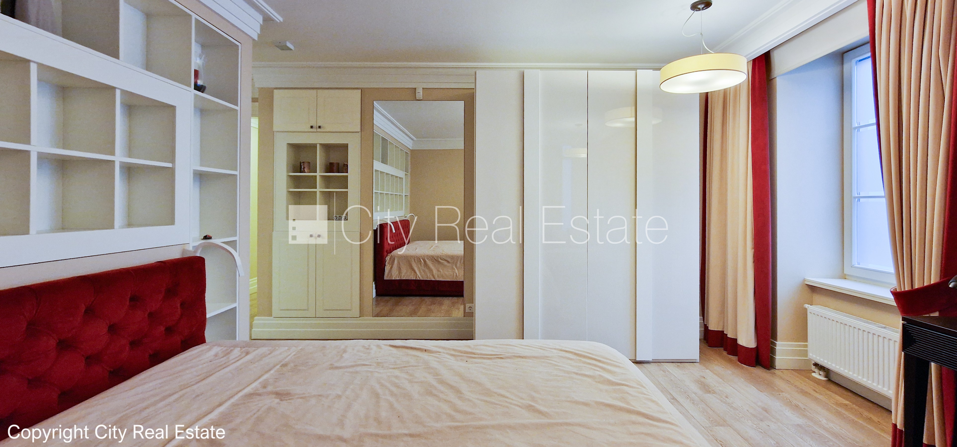 Sludinājumi. Projekts - Aleksandra Appartments, fasādes māja, renovēta māja, vieta vairākām automašīnām, iespēja Cena: 1700 EUR/mēn Foto #11