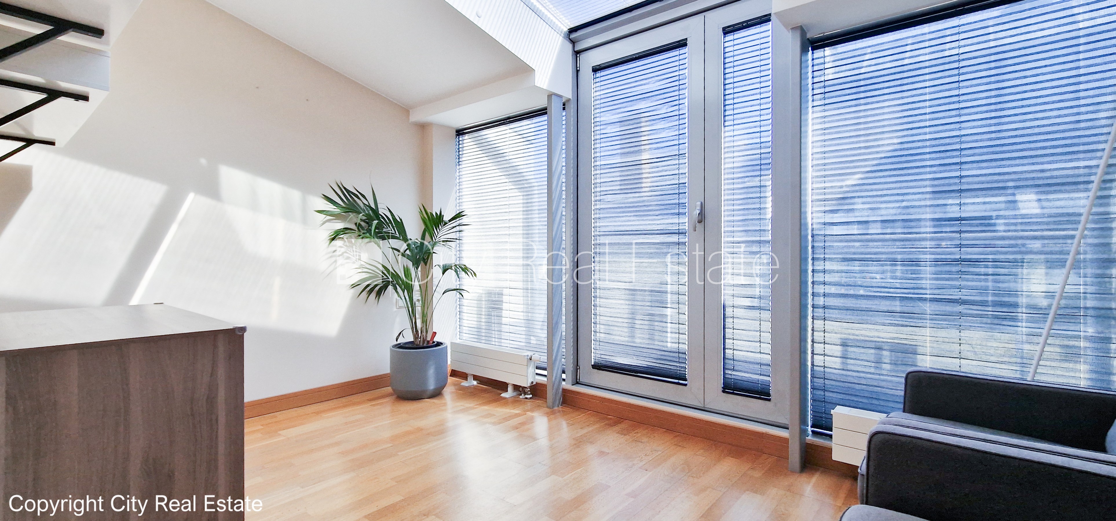 Sludinājumi. Projekts - Aleksandra Appartments, fasādes māja, renovēta māja, slēgts pagalms, vieta vairākām Cena: 2600 EUR/mēn Foto #17