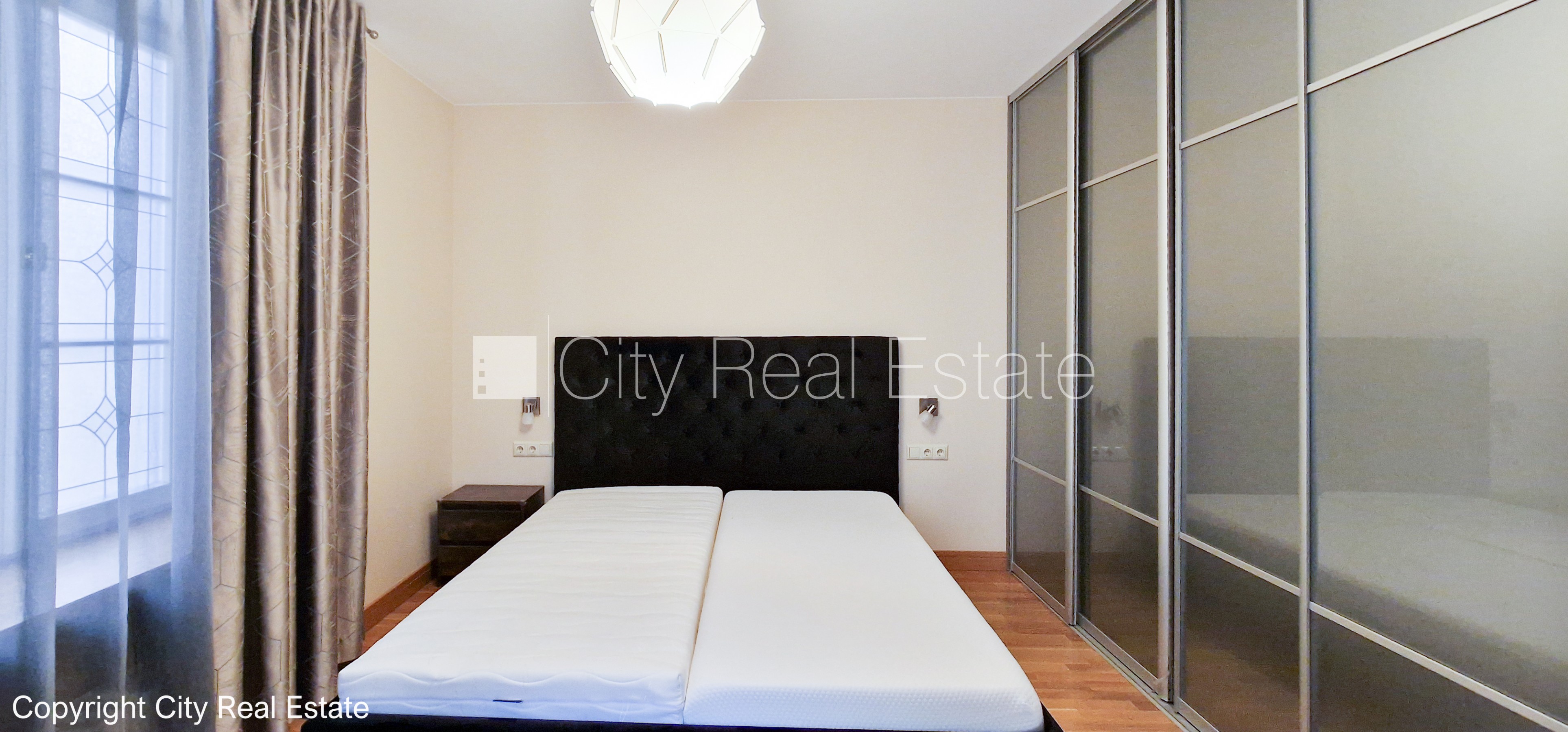 Sludinājumi. Projekts - Aleksandra Appartments, fasādes māja, renovēta māja, slēgts pagalms, vieta vairākām Cena: 2600 EUR/mēn Foto #11