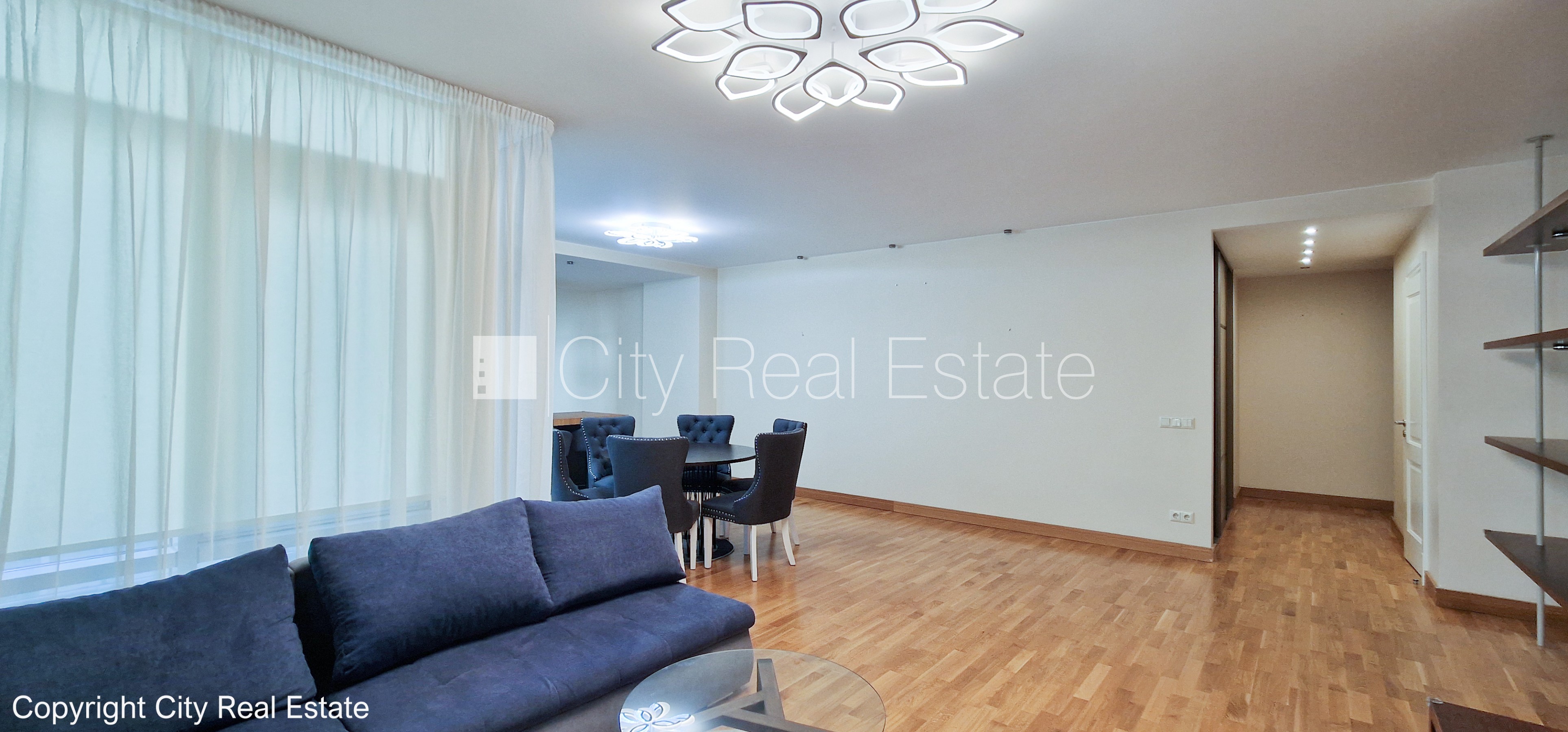 Sludinājumi. Projekts - Aleksandra Appartments, fasādes māja, renovēta māja, slēgts pagalms, vieta vairākām Cena: 2600 EUR/mēn Foto #5