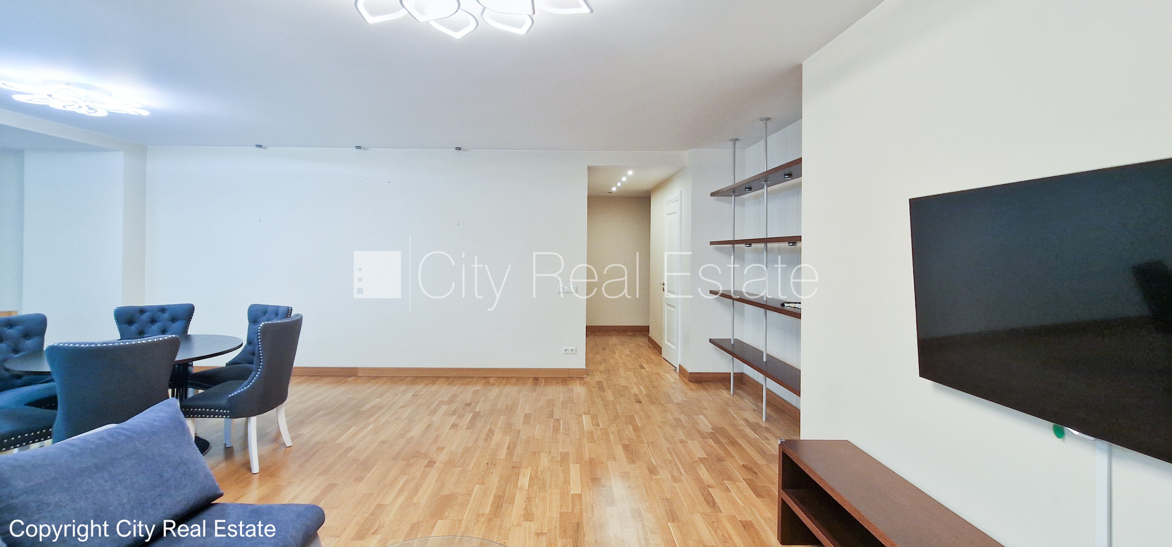 Sludinājumi. Projekts - Aleksandra Appartments, fasādes māja, renovēta māja, slēgts pagalms, vieta vairākām Cena: 2600 EUR/mēn Foto #6