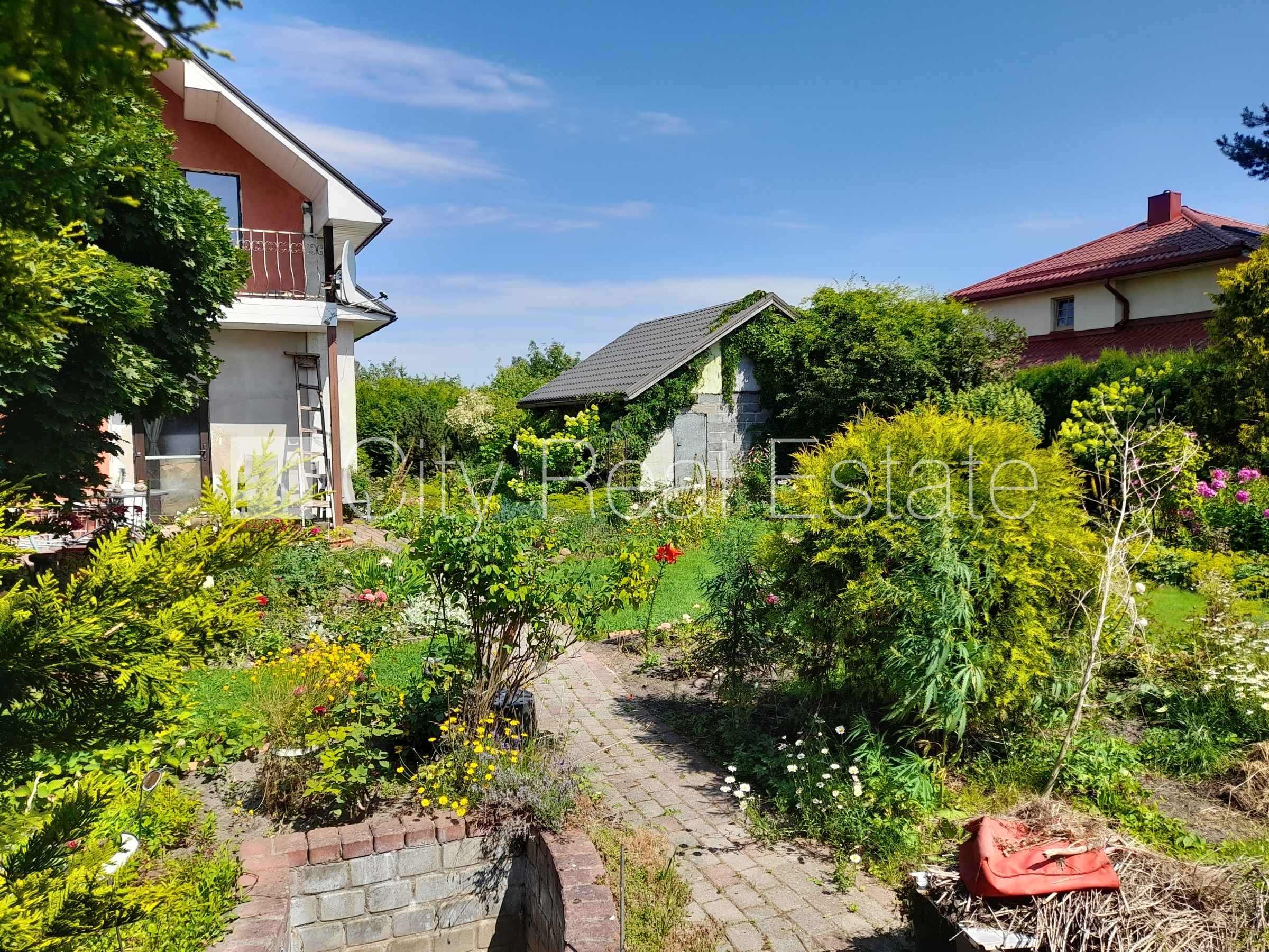 Sludinājumi. Labiekārtots apzaļumots pagalms, bruģēts piebraucamais ceļš, iežogota teritorija ar metāla sētu, Cena: 197000 EUR Foto #10