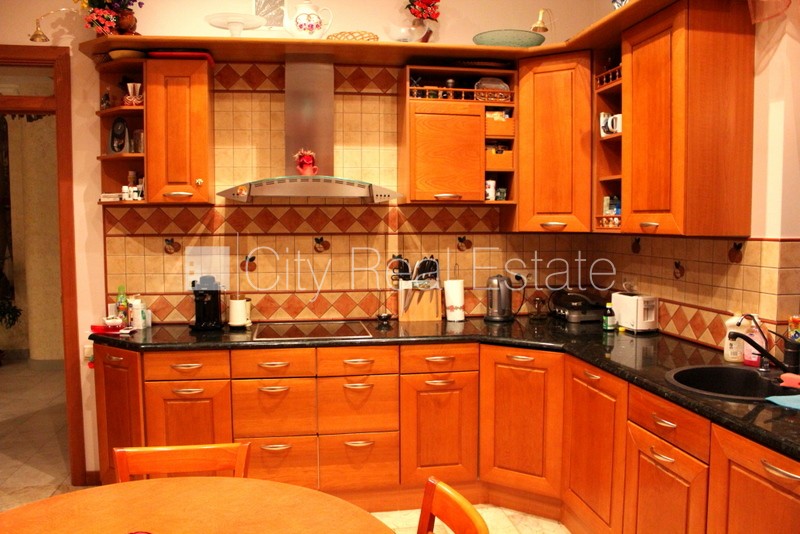 Sludinājumi. Zeme īpašumā, privātmāja, jaunceltne, keramzīta bloku sienas, labiekārtota apzaļumota teritorija Cena: 750000 EUR Foto #11