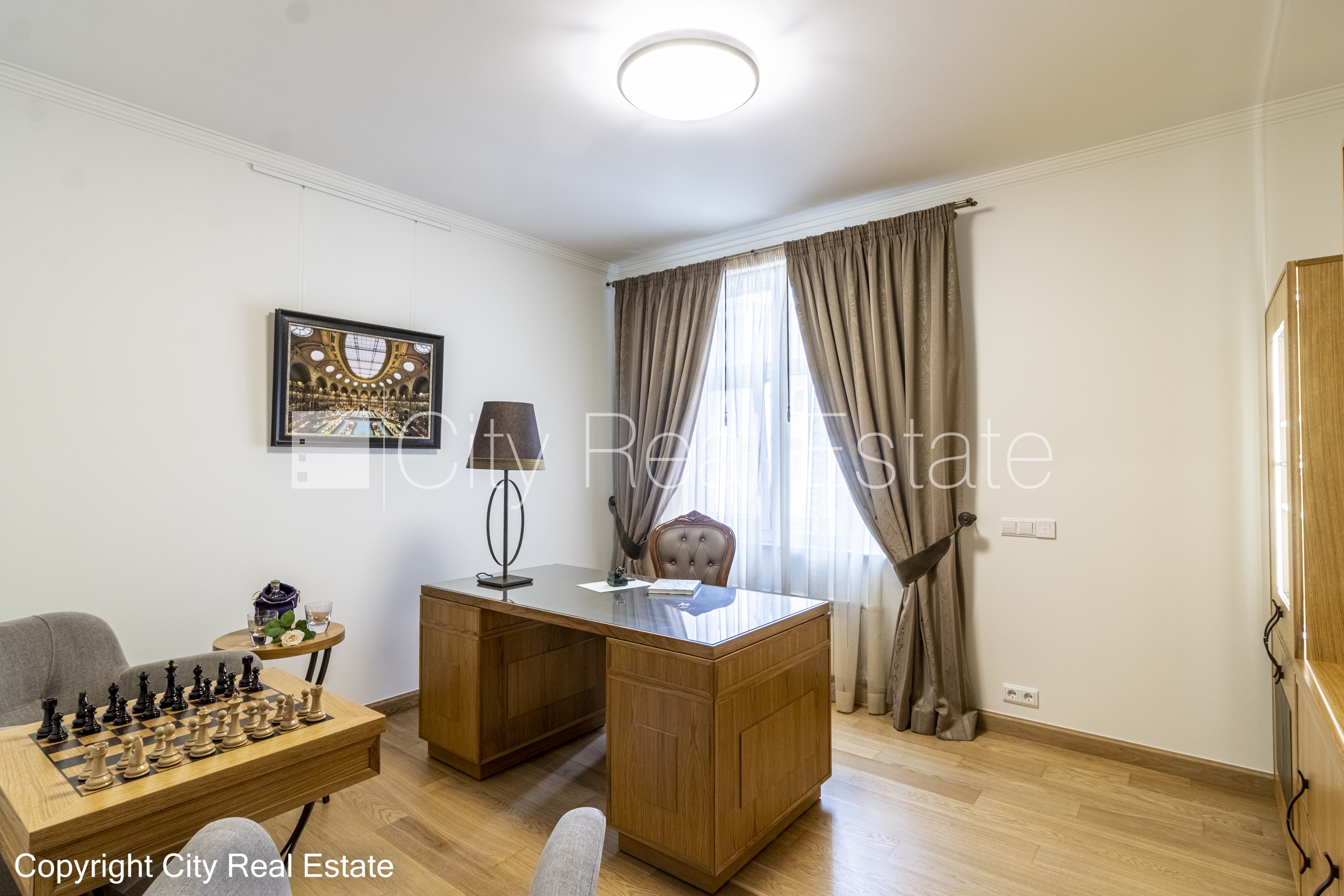 Sludinājumi. Pagalma māja, renovēta māja, dzīvokļu skaits ēkā  11 gab., slēgts pagalms, teritorijas iebrauktuves Cena: 1800 EUR/mēn Foto #11