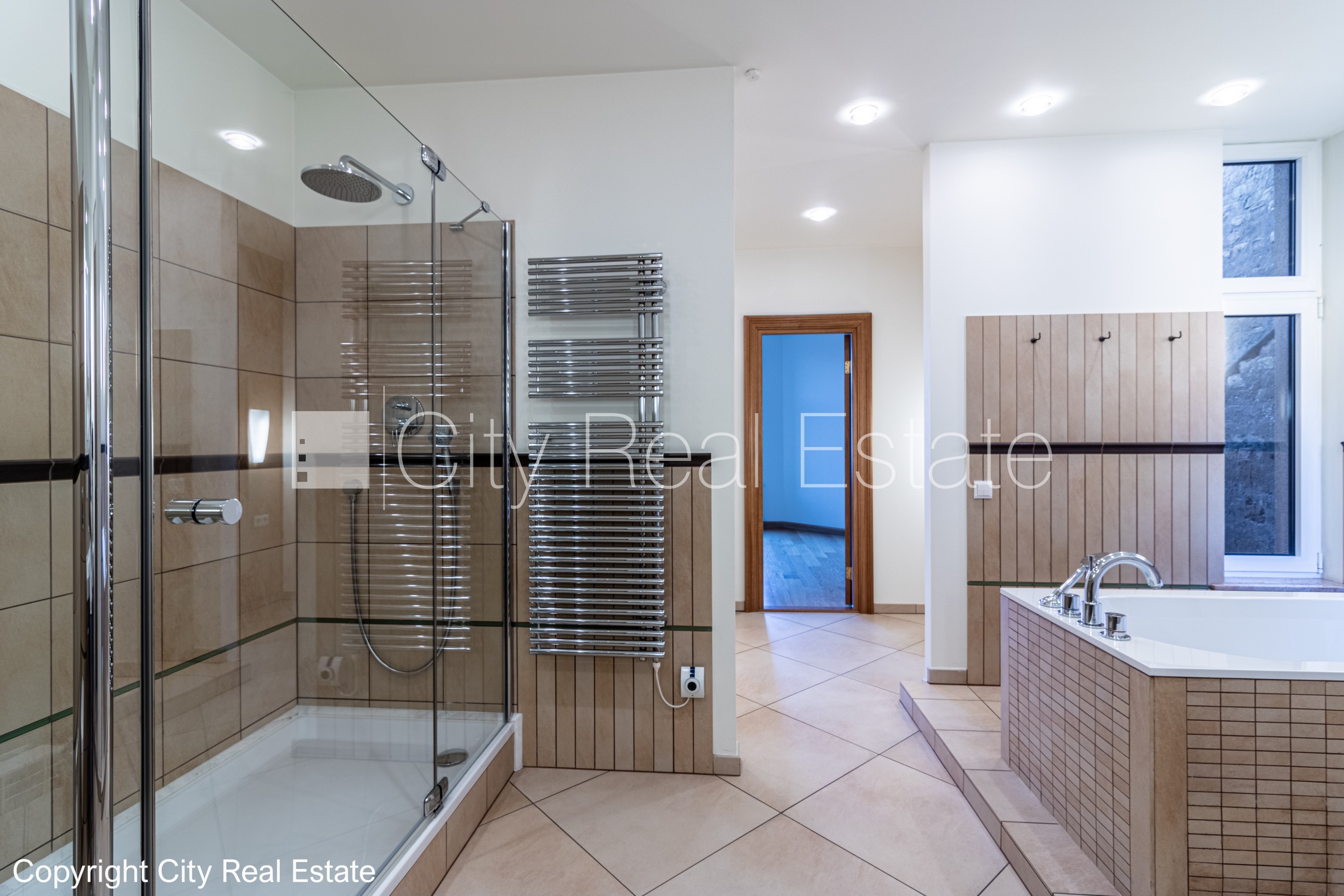 Sludinājumi. Zeme īpašumā, jaunceltne, fasādes māja, dzīvokļu skaits ēkā  11 gab., slēgts pagalms, teritorijas Cena: 375000 EUR Foto #12