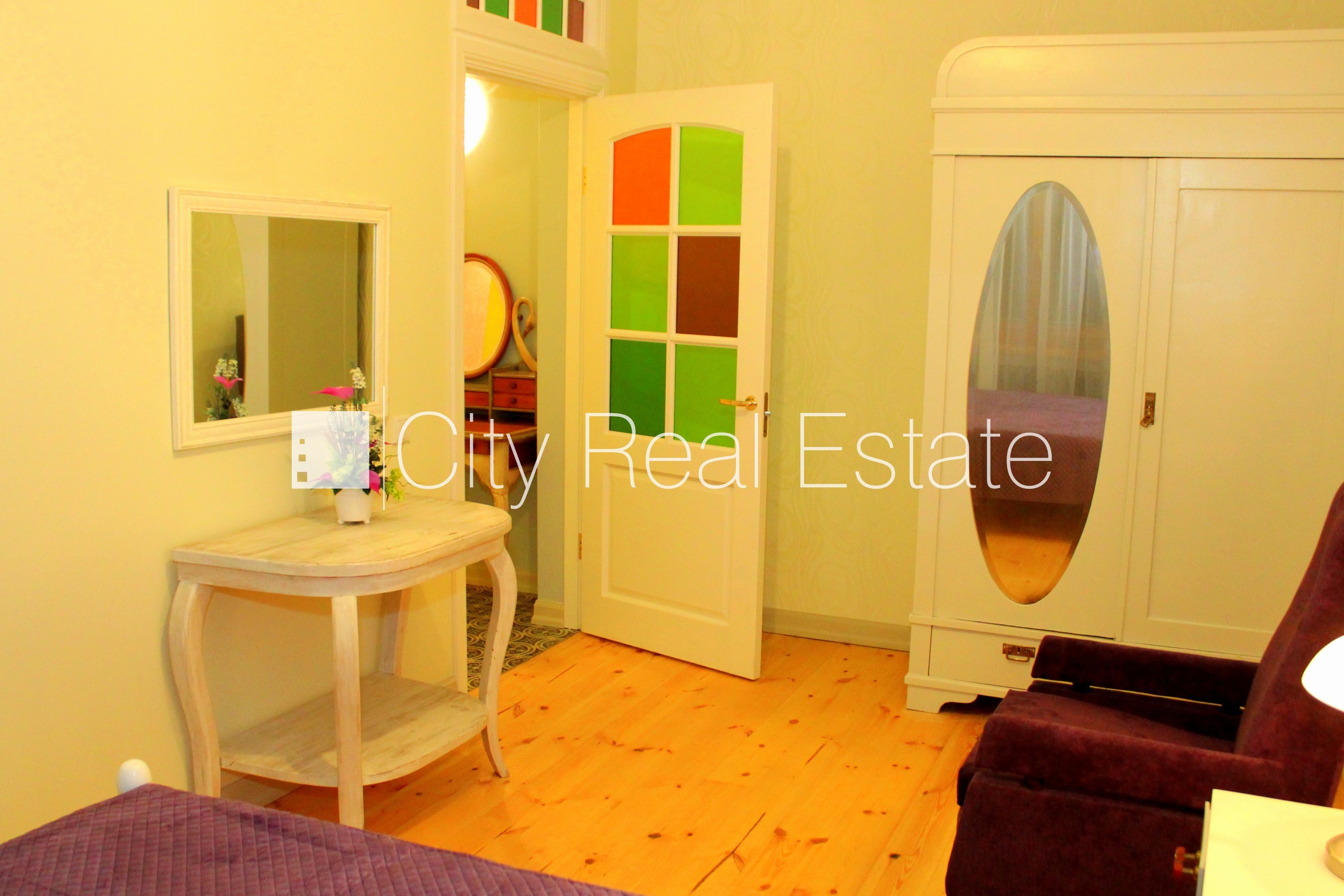 Sludinājumi. Pagalma māja, labiekārtots apzaļumots pagalms, slēgta teritorija, apsargāta teritorija, ieeja no Cena: 800 EUR/mēn Foto #8