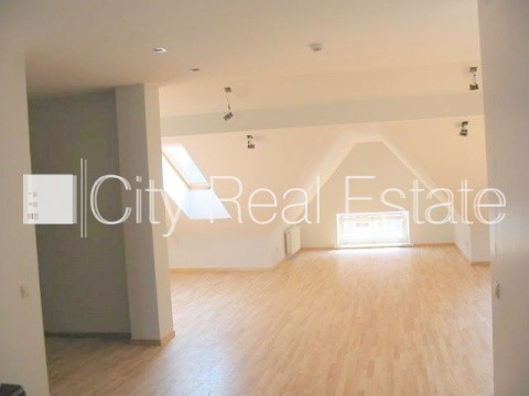 Sludinājumi. Projekts - Skolas 9, fasādes māja, renovēta māja, apsargāta teritorija, ieeja no ielas un pagalma, Cena: 1300 EUR/mēn Foto #10