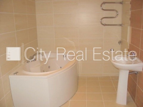 Sludinājumi. Projekts - Skolas 9, fasādes māja, renovēta māja, apsargāta teritorija, ieeja no ielas un pagalma, Cena: 1300 EUR/mēn Foto #20