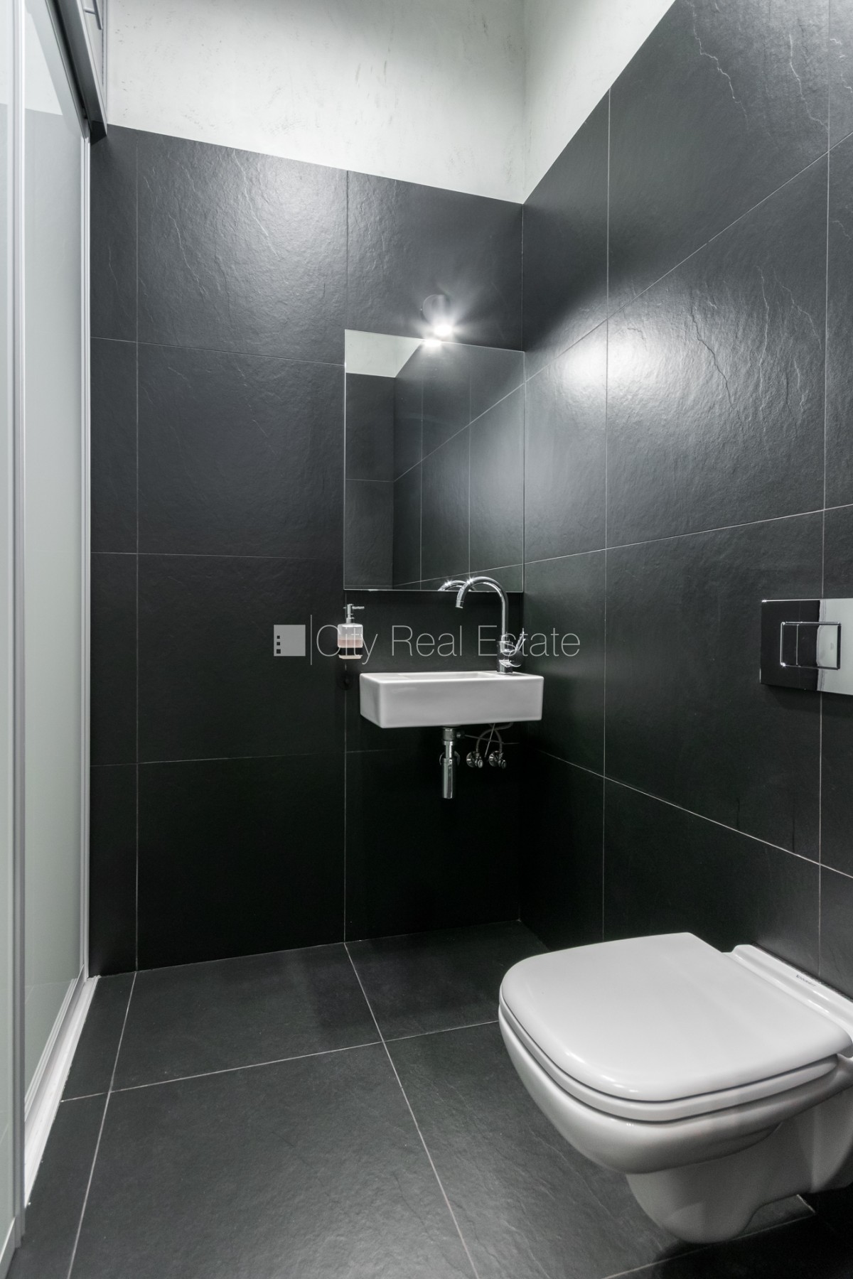 Sludinājumi. Fasādes māja, restaurēta māja, iespēja nomāt autostāvvietu, pazemes autostāvvieta, apsargāta Cena: 1400 EUR/mēn Foto #20