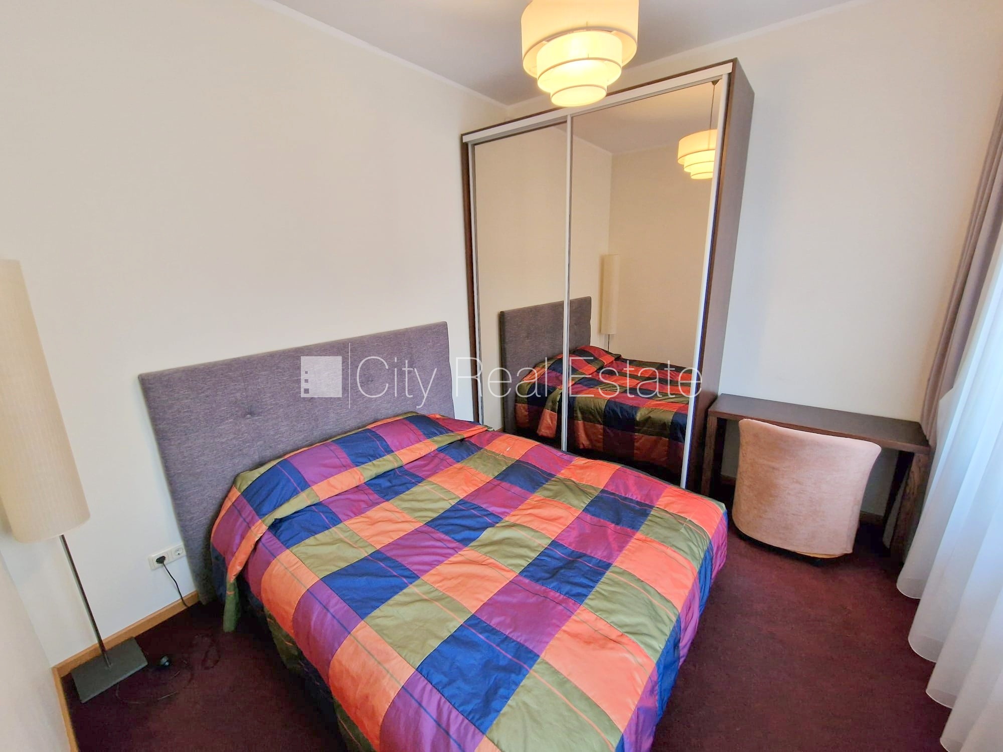 Sludinājumi. Fasādes māja, ieeja no ielas, ir lifts, guļamistabu skaits 1 gab., augstie griesti, gāzes apkure, Cena: 600 EUR/mēn Foto #11