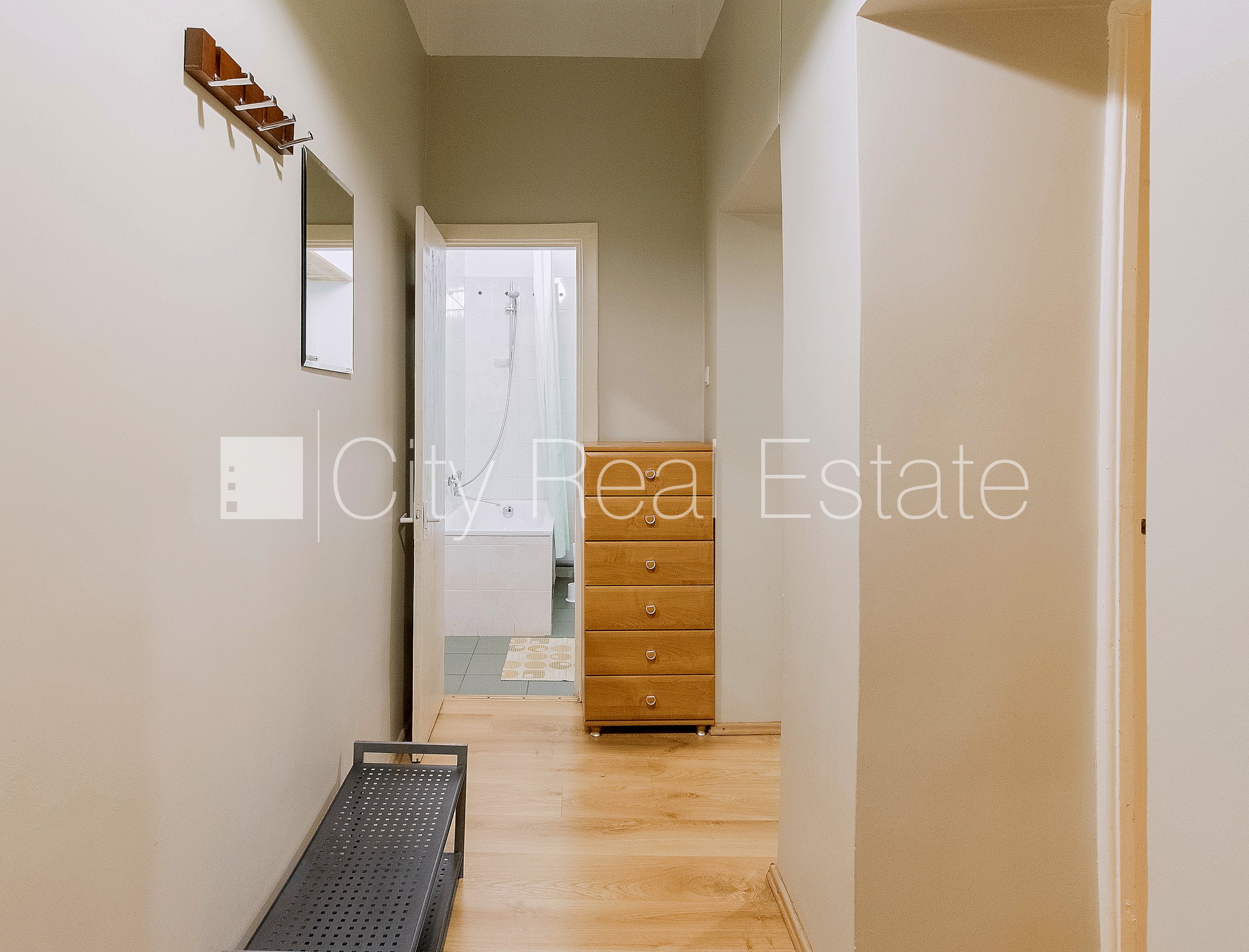 Sludinājumi. Šo dzīvokli izīrē pa diennaktīm (īstermiņa īre), īres cena sludinājumā norādīta par vienu diennakts Cena: 60 EUR/mēn Foto #17