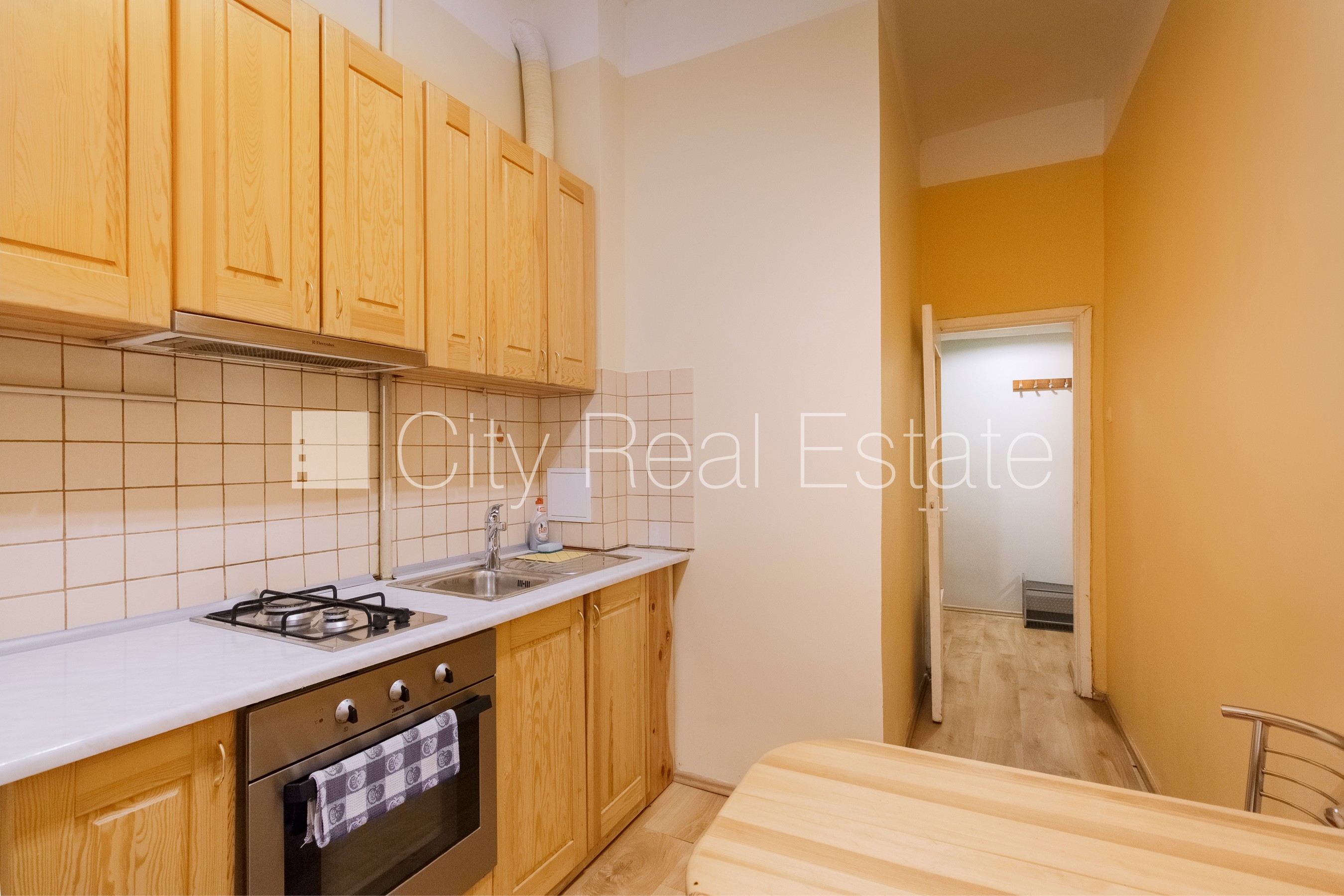 Sludinājumi. Šo dzīvokli izīrē pa diennaktīm (īstermiņa īre), īres cena sludinājumā norādīta par vienu diennakts Cena: 60 EUR/mēn Foto #16