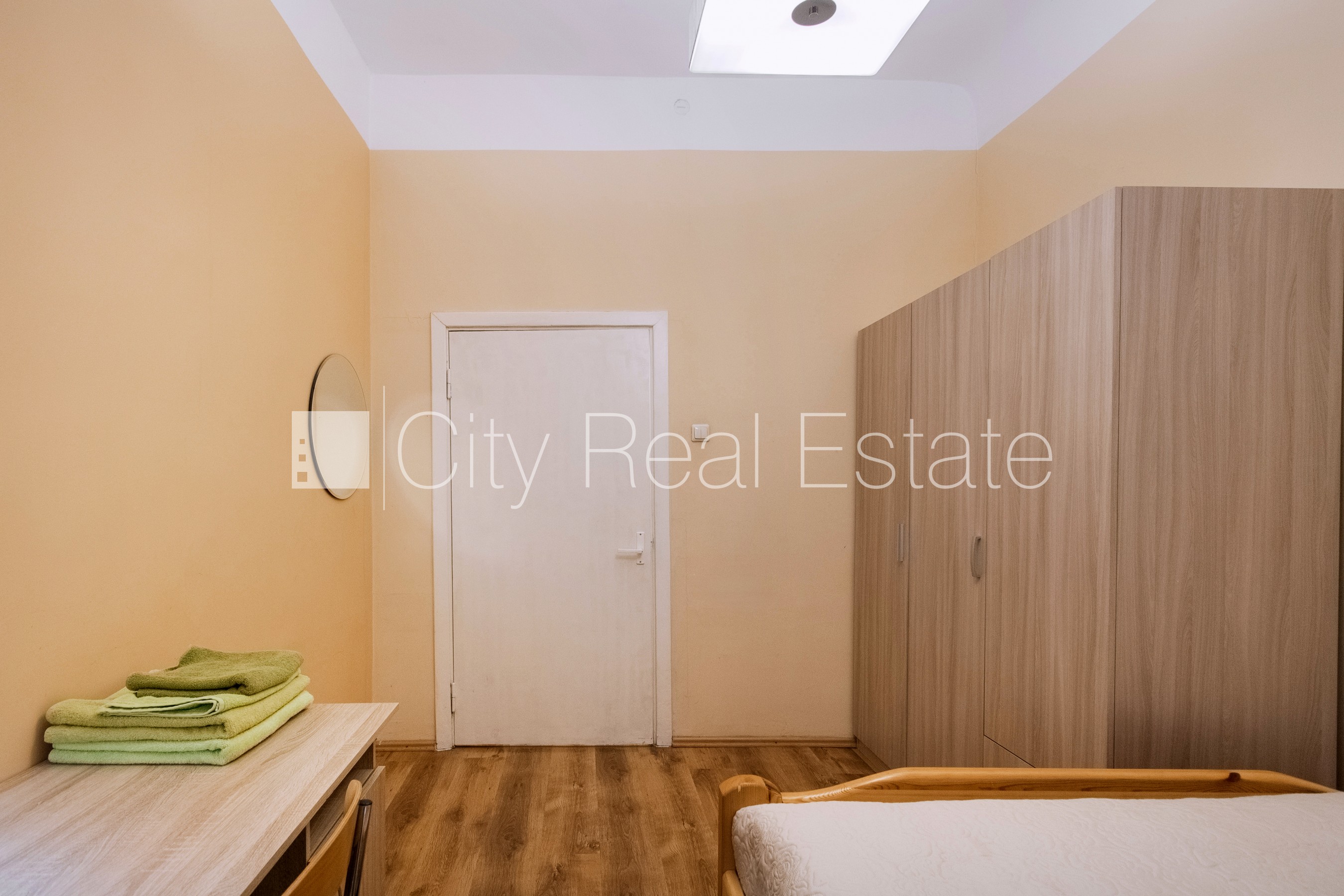 Sludinājumi. Šo dzīvokli izīrē pa diennaktīm (īstermiņa īre), īres cena sludinājumā norādīta par vienu diennakts Cena: 60 EUR/mēn Foto #13