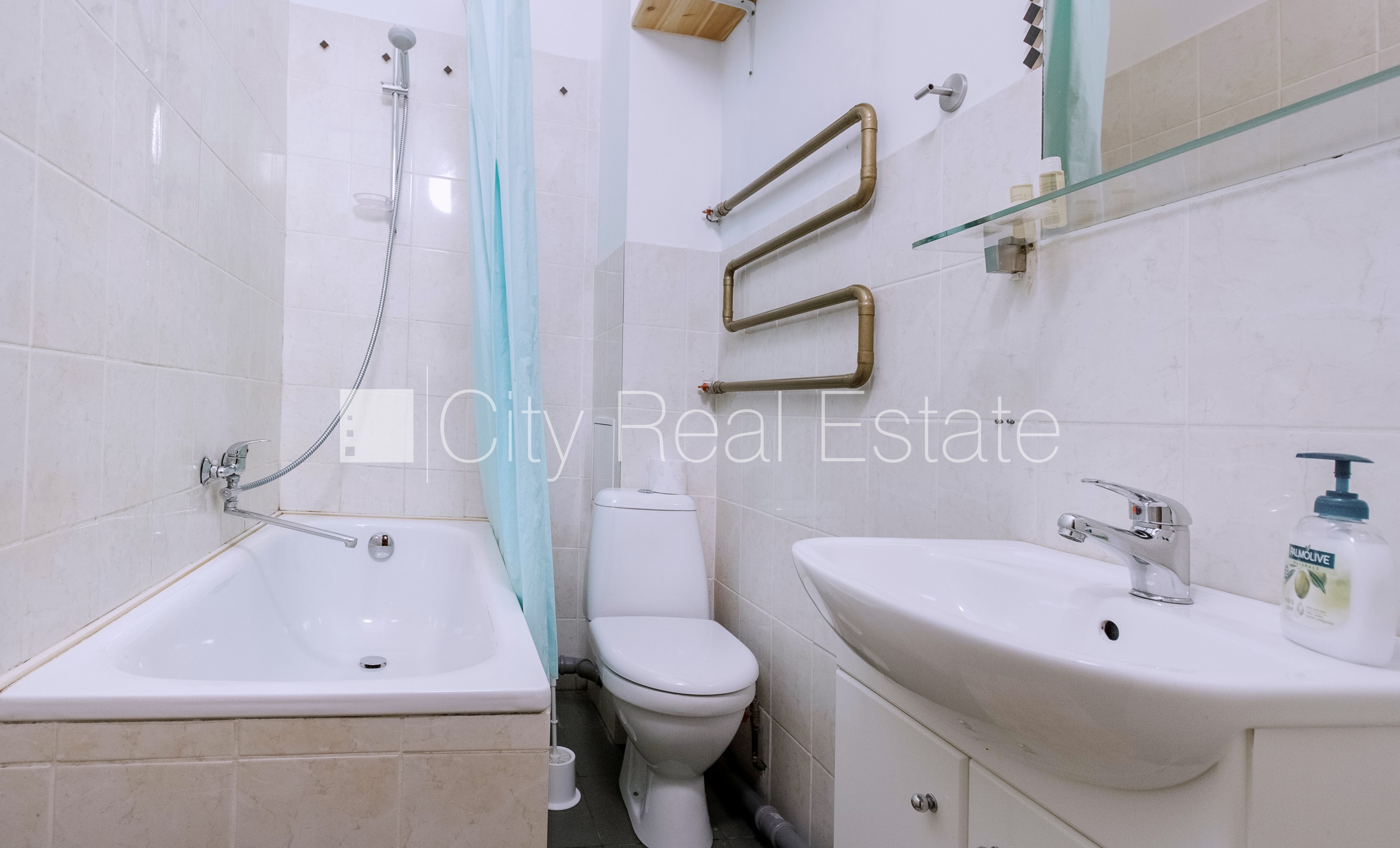 Sludinājumi. Šo dzīvokli izīrē pa diennaktīm (īstermiņa īre), īres cena sludinājumā norādīta par vienu diennakts Cena: 60 EUR/mēn Foto #21