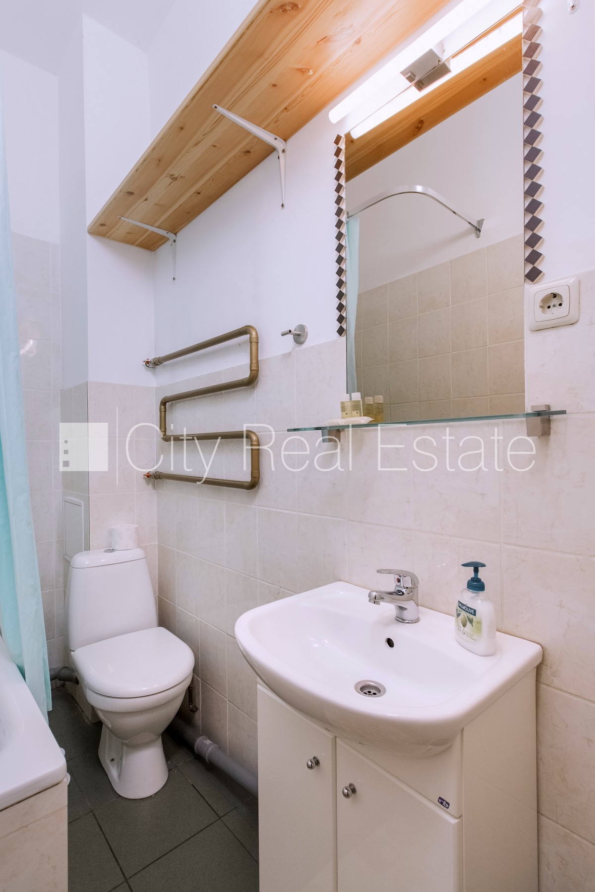 Sludinājumi. Šo dzīvokli izīrē pa diennaktīm (īstermiņa īre), īres cena sludinājumā norādīta par vienu diennakts Cena: 60 EUR/mēn Foto #19