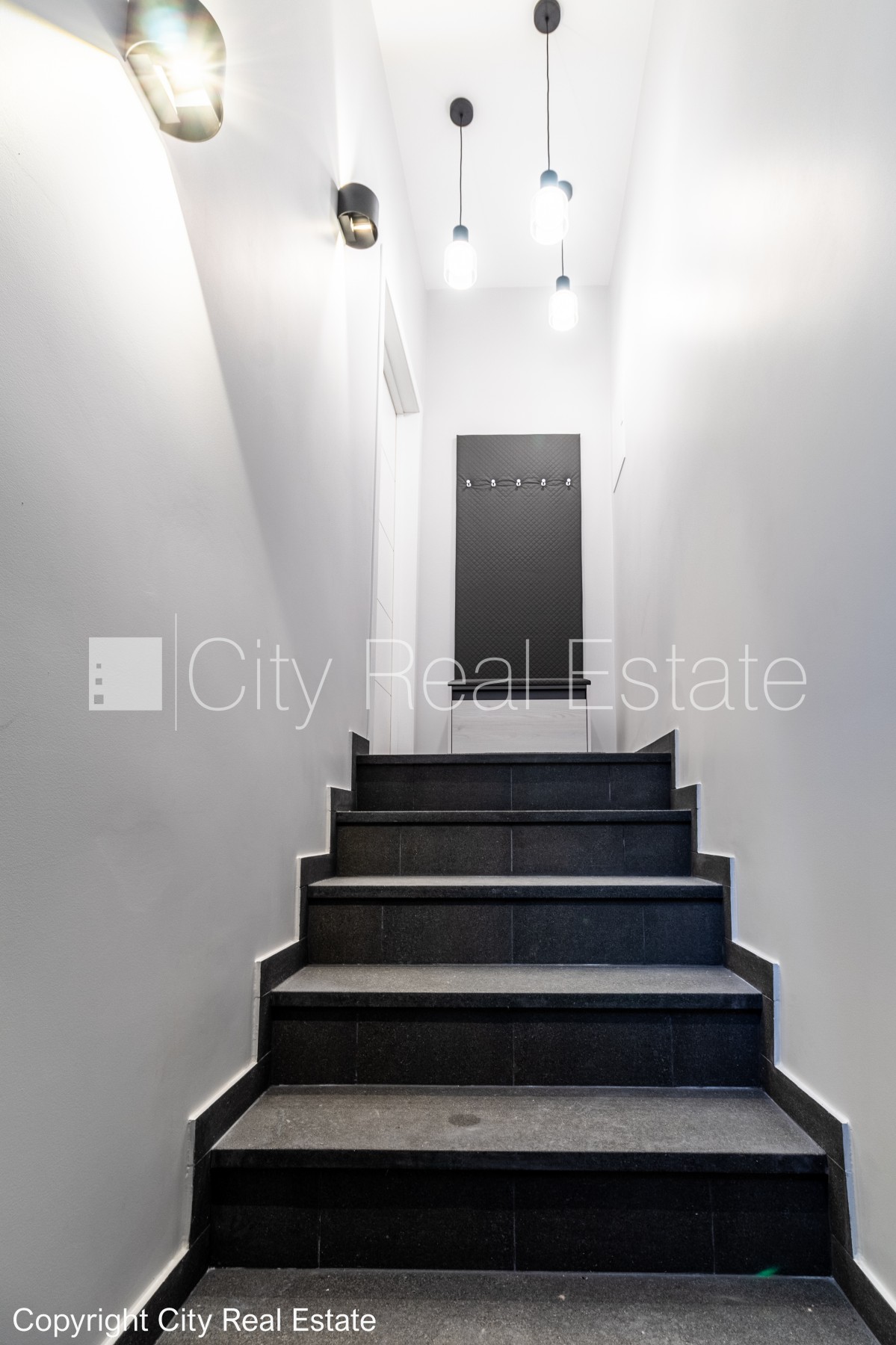 Sludinājumi. Šo dzīvokli izīrē pa diennaktīm (īstermiņa īre), īres cena sludinājumā norādīta par vienu diennakts Cena: 80 EUR/mēn Foto #22