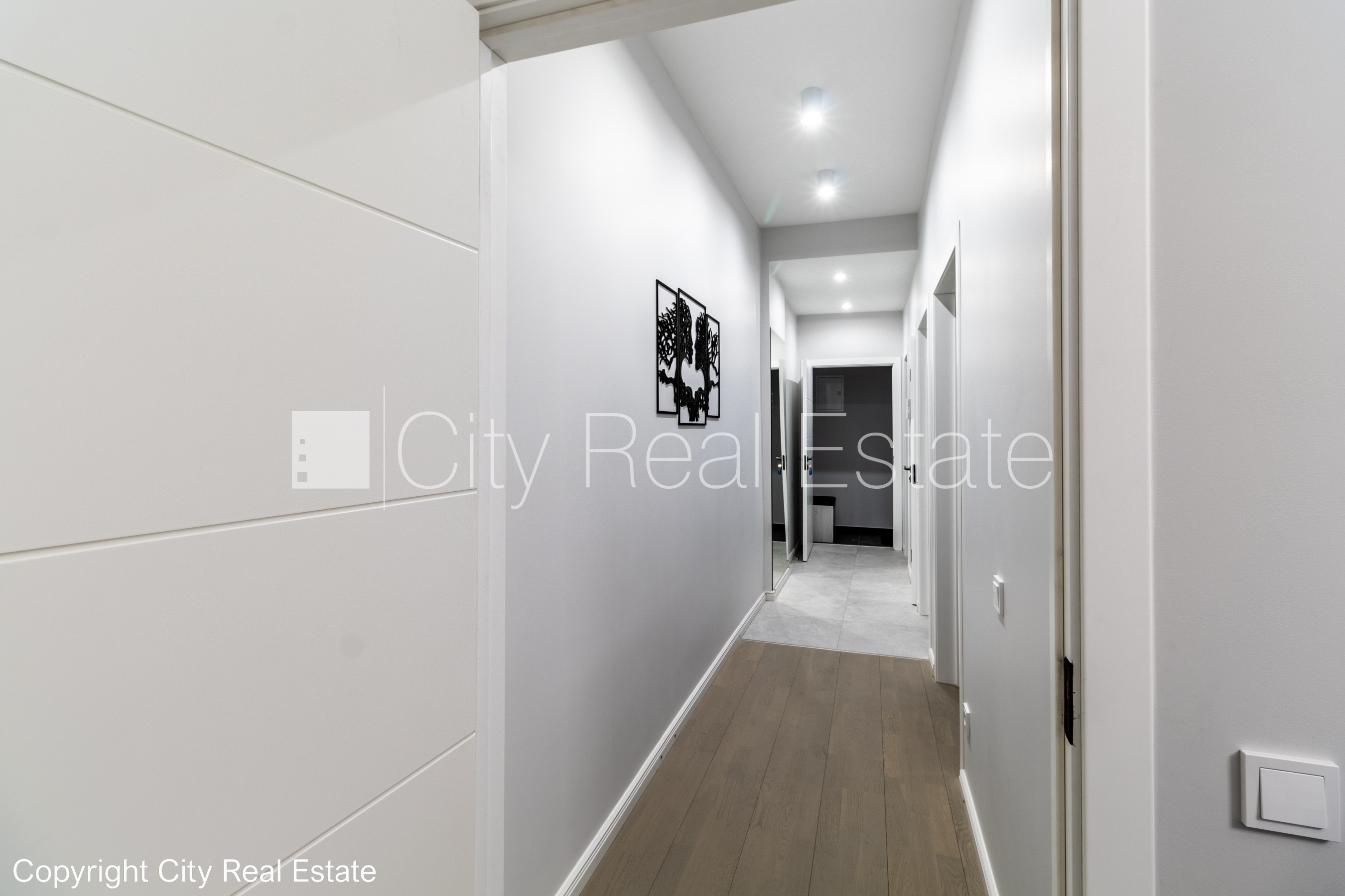 Sludinājumi. Šo dzīvokli izīrē pa diennaktīm (īstermiņa īre), īres cena sludinājumā norādīta par vienu diennakts Cena: 80 EUR/mēn Foto #5