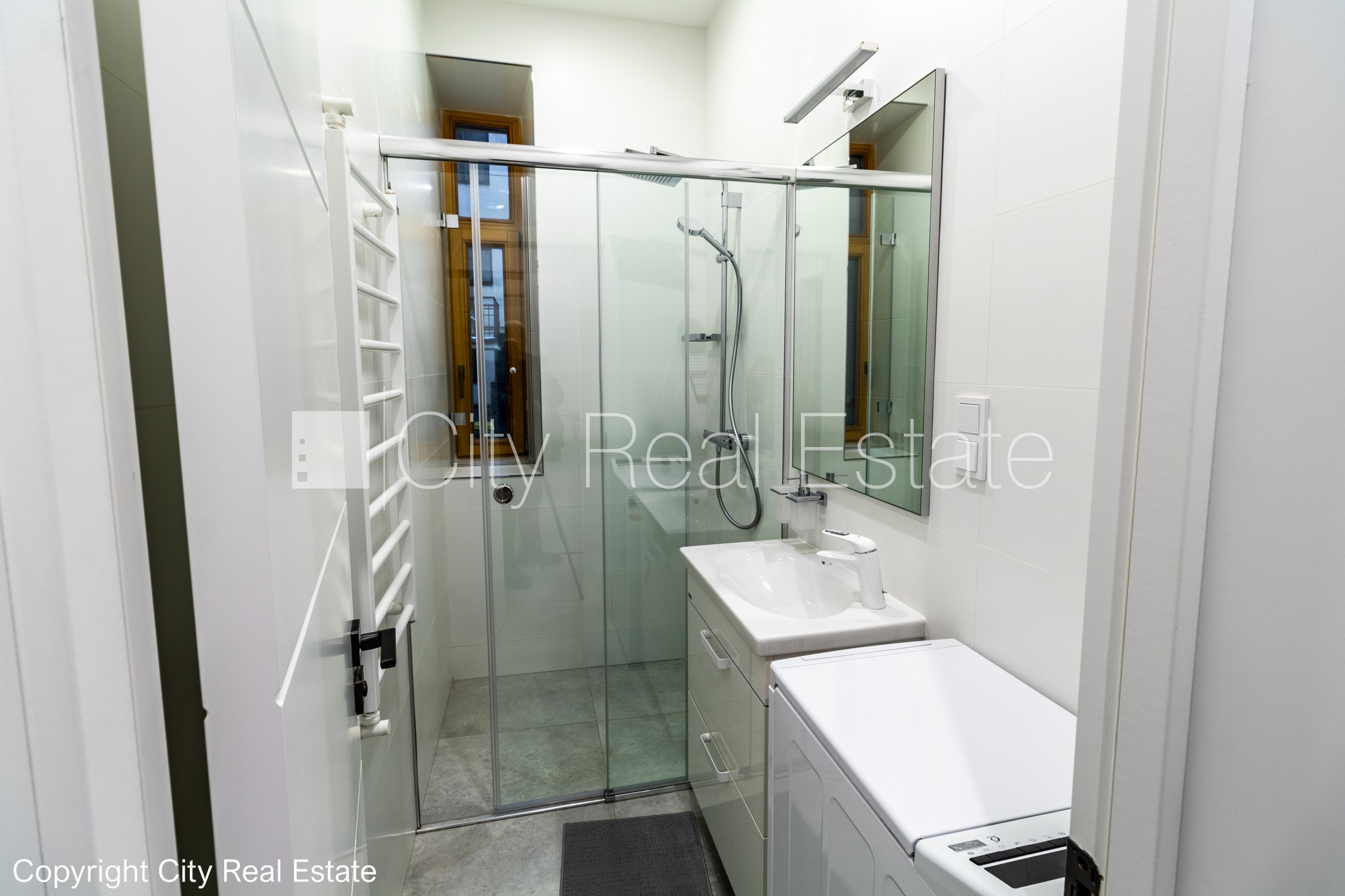 Sludinājumi. Šo dzīvokli izīrē pa diennaktīm (īstermiņa īre), īres cena sludinājumā norādīta par vienu diennakts Cena: 80 EUR/mēn Foto #18