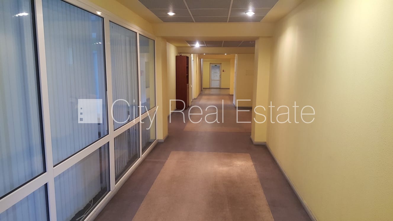 Sludinājumi. Fasādes māja, viena kvadrātmetra apsaimniekošanas maksa mēnesī  1,25 EUR, labiekārtota apzaļumota Cena: 244 EUR/mēn Foto #6