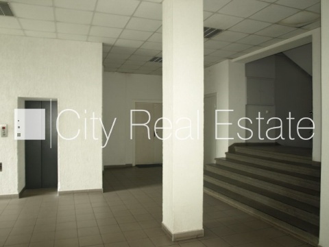 Sludinājumi. Fasādes māja, viena kvadrātmetra apsaimniekošanas maksa mēnesī  1,25 EUR, labiekārtota apzaļumota Cena: 244 EUR/mēn Foto #11