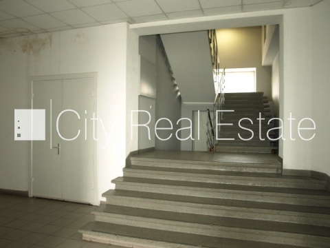 Sludinājumi. Fasādes māja, viena kvadrātmetra apsaimniekošanas maksa mēnesī  1,25 EUR, labiekārtota apzaļumota Cena: 244 EUR/mēn Foto #12