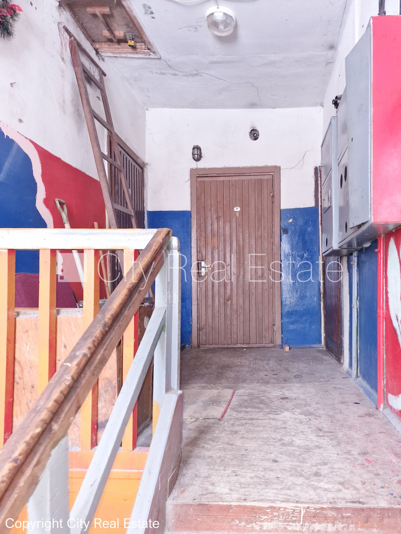 Sludinājumi. Tiek pārdots namīpašums Jaunjelgavas pilsētas centrā, kas sastāv no 7 dzīvokļiem. Lielisks objekts Cena: 22000 EUR Foto #8