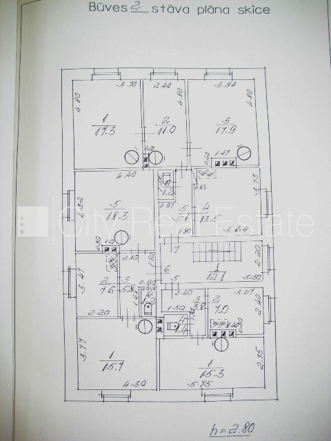 Sludinājumi. Tiek pārdots namīpašums Jaunjelgavas pilsētas centrā, kas sastāv no 7 dzīvokļiem. Lielisks objekts Cena: 22000 EUR Foto #7