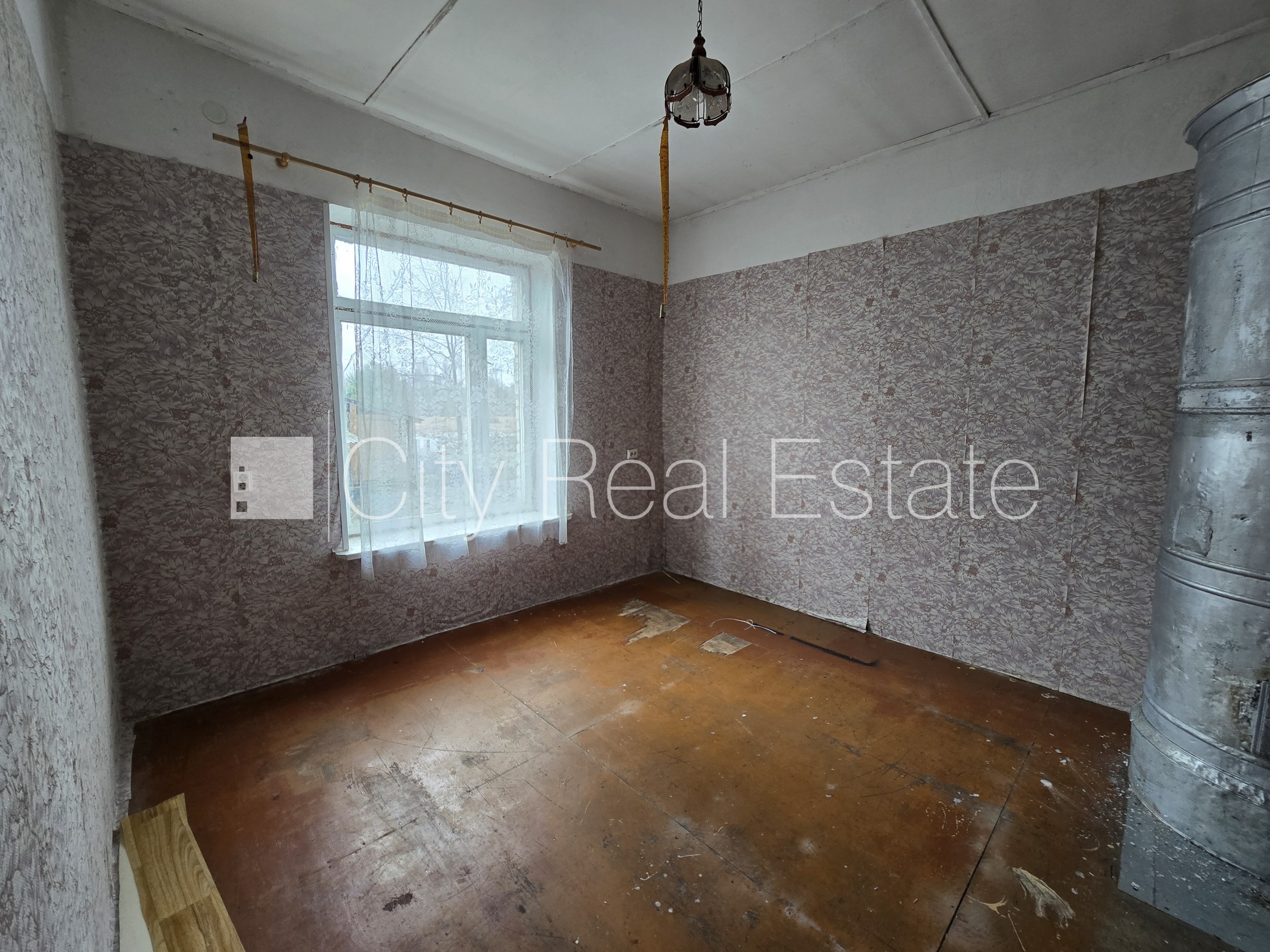 Sludinājumi. Tiek pārdots namīpašums Jaunjelgavas pilsētas centrā, kas sastāv no 7 dzīvokļiem. Lielisks objekts Cena: 22000 EUR Foto #13