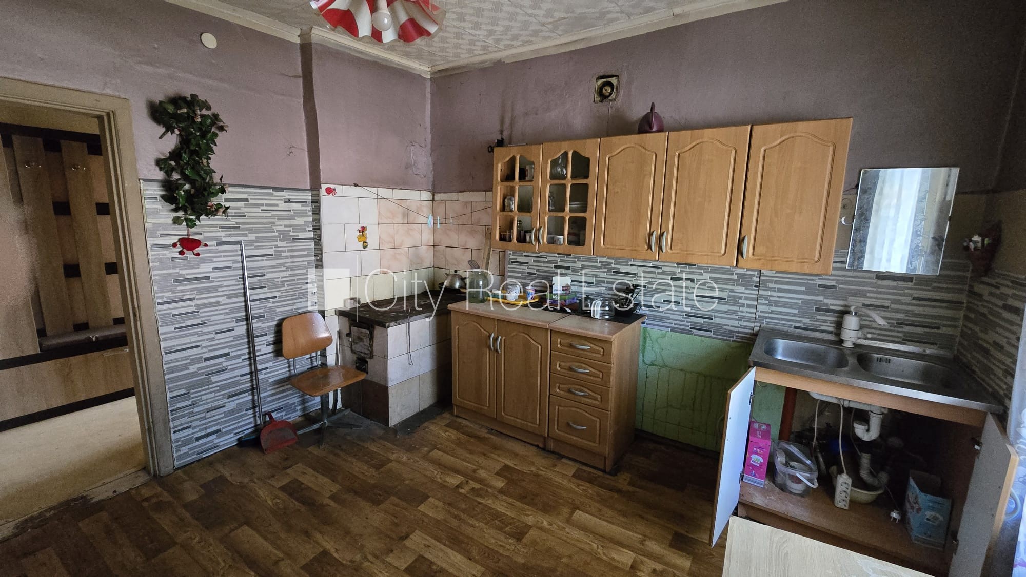 Sludinājumi. Tiek pārdots namīpašums Jaunjelgavas pilsētas centrā, kas sastāv no 7 dzīvokļiem. Lielisks objekts Cena: 22000 EUR Foto #25