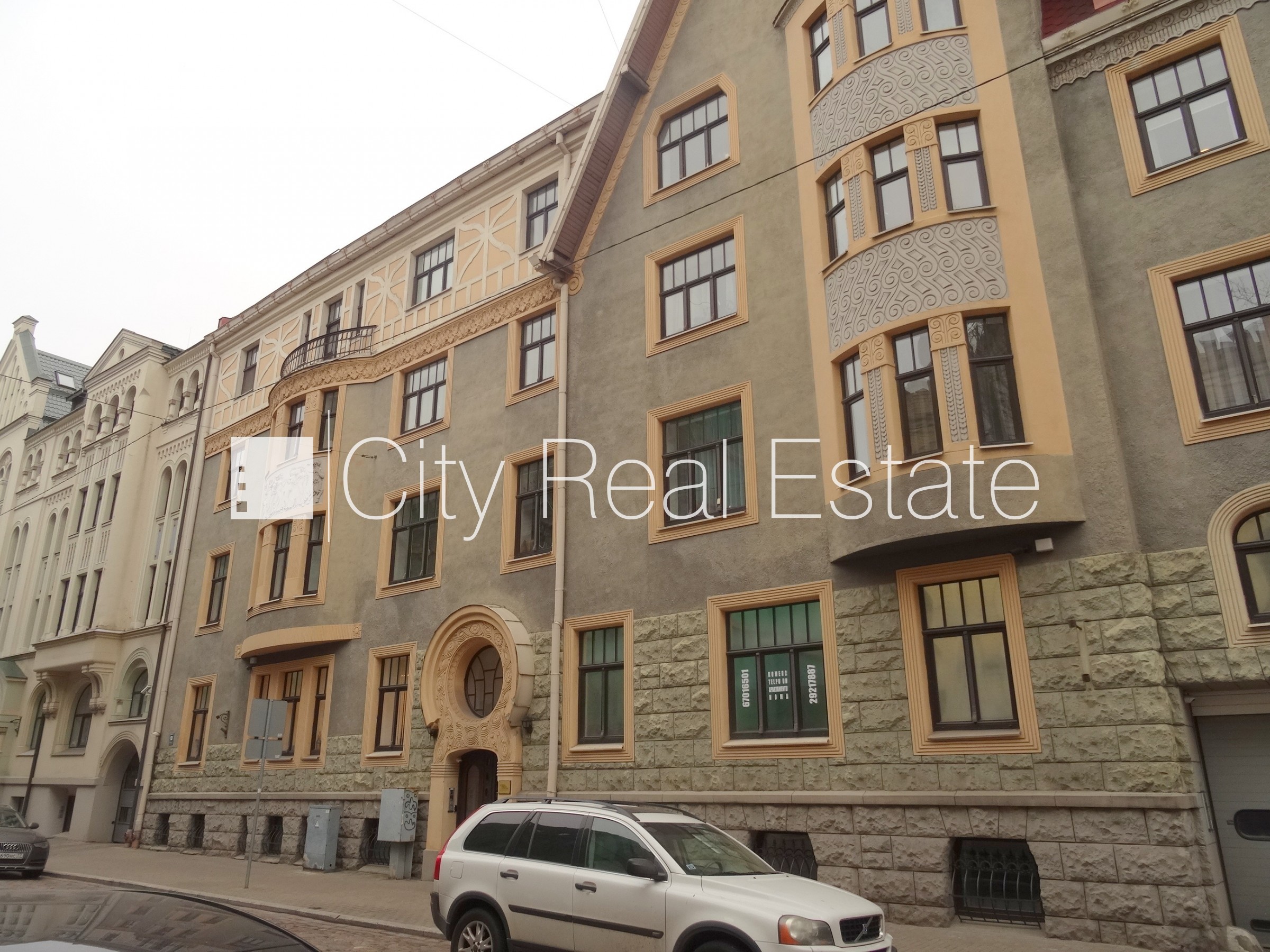 Объявление. Фасадный дом, реновированный дом, объект охраняет физическая охрана, вход с улицы, мансарда, лифт, Цена: 1350 EUR/мес. Foto #19