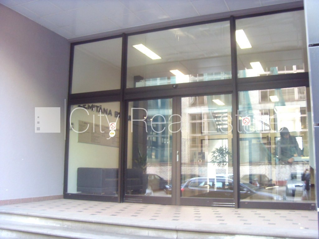 Объявление. Новостройка, фасадный дом, плата за обслуживание одного квадратного метра в  месяц, объект охраняет Цена: 330 EUR/мес. Foto #12