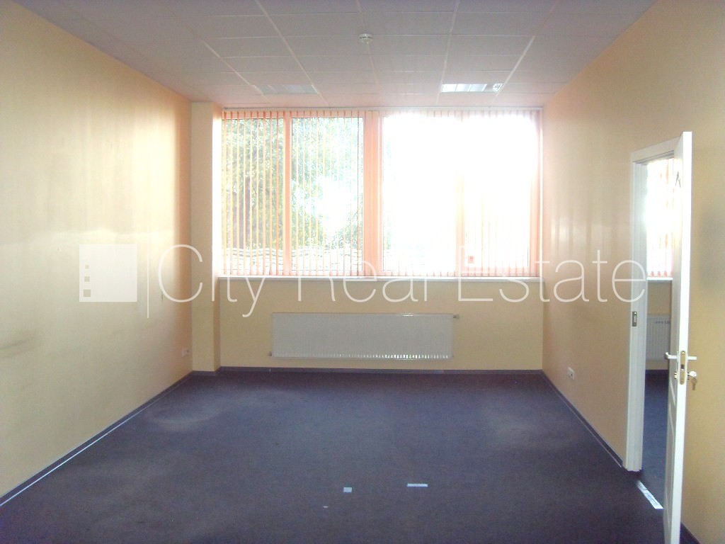 Объявление. Новостройка, фасадный дом, плата за обслуживание одного квадратного метра в  месяц, объект охраняет Цена: 330 EUR/мес. Foto #1