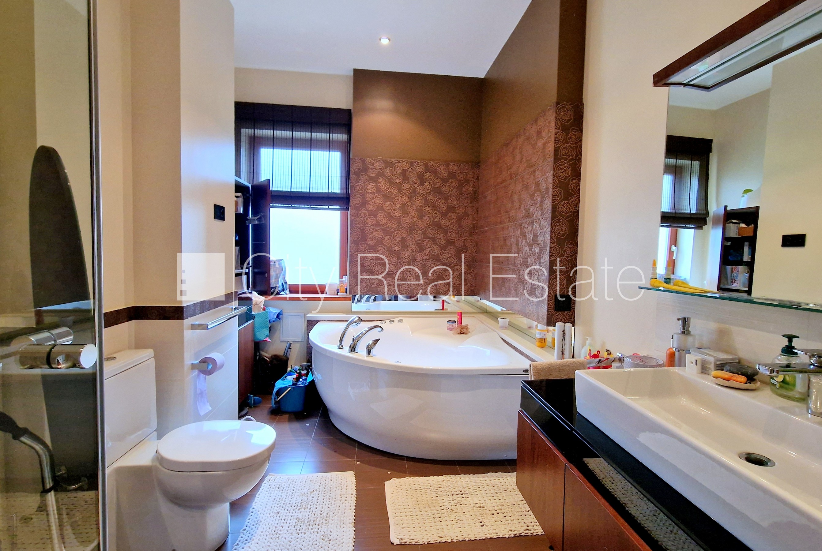 Sludinājumi. Projekts - Jūras Pils, labiekārtota apzaļumota teritorija, objektu apsargā fiziskā apsardze, ir Cena: 365000 EUR Foto #13