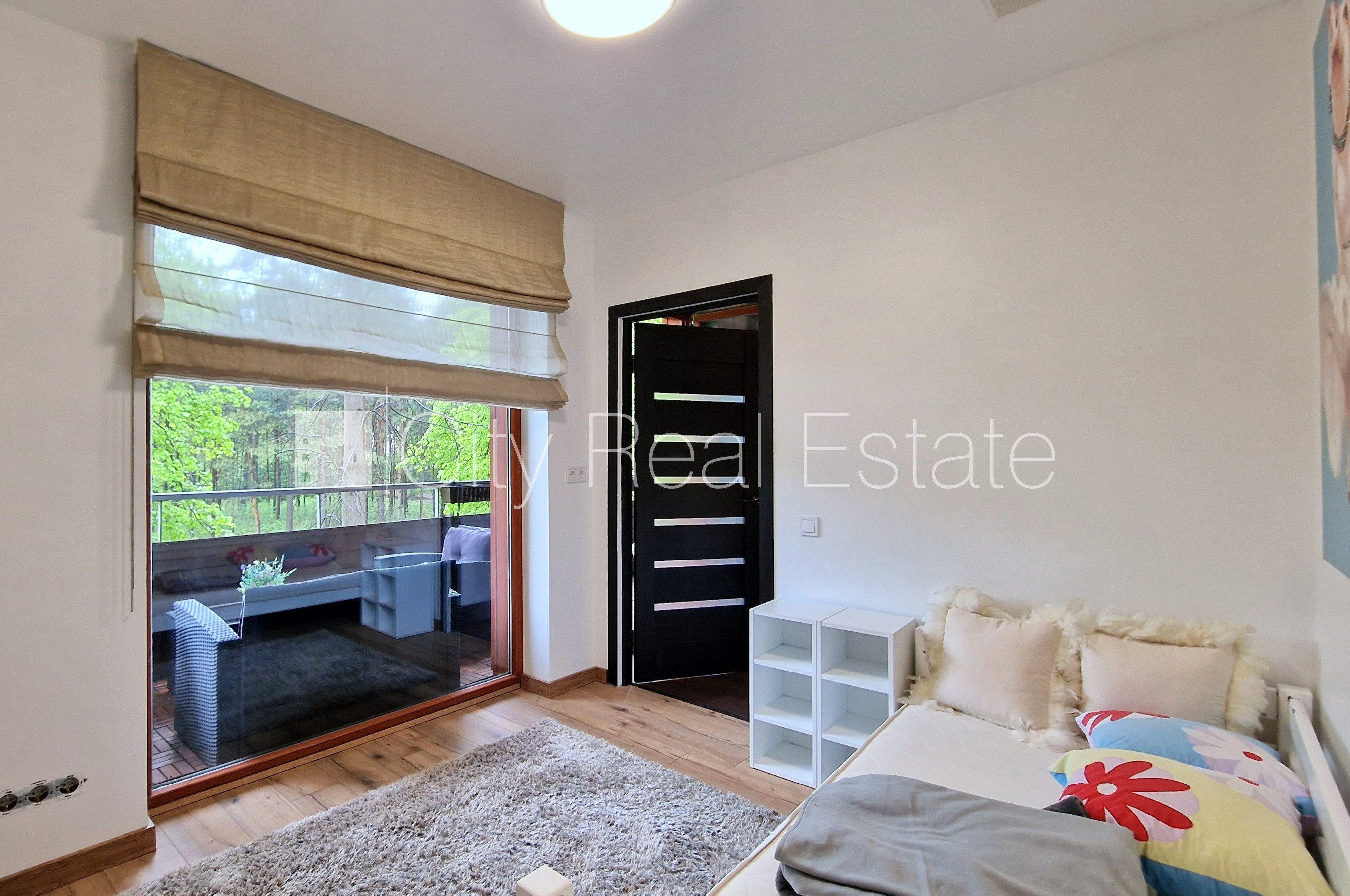 Sludinājumi. Projekts - Jūras Pils, labiekārtota apzaļumota teritorija, objektu apsargā fiziskā apsardze, ir Cena: 365000 EUR Foto #12