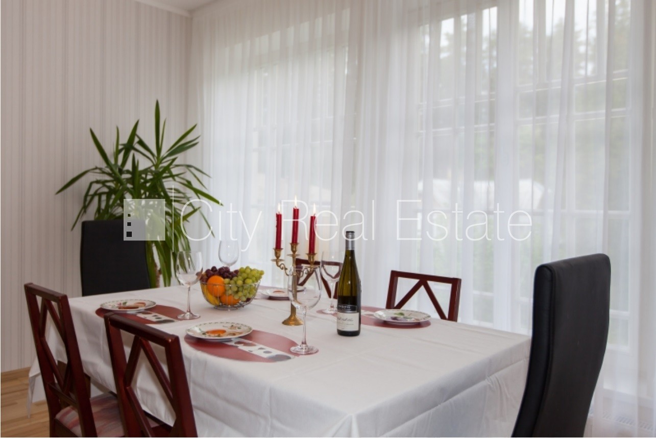 Sludinājumi. Pagalma ēka, renovēta māja, labiekārtots apzaļumots pagalms, slēgts pagalms, teritorijas Cena: 800 EUR/mēn Foto #5