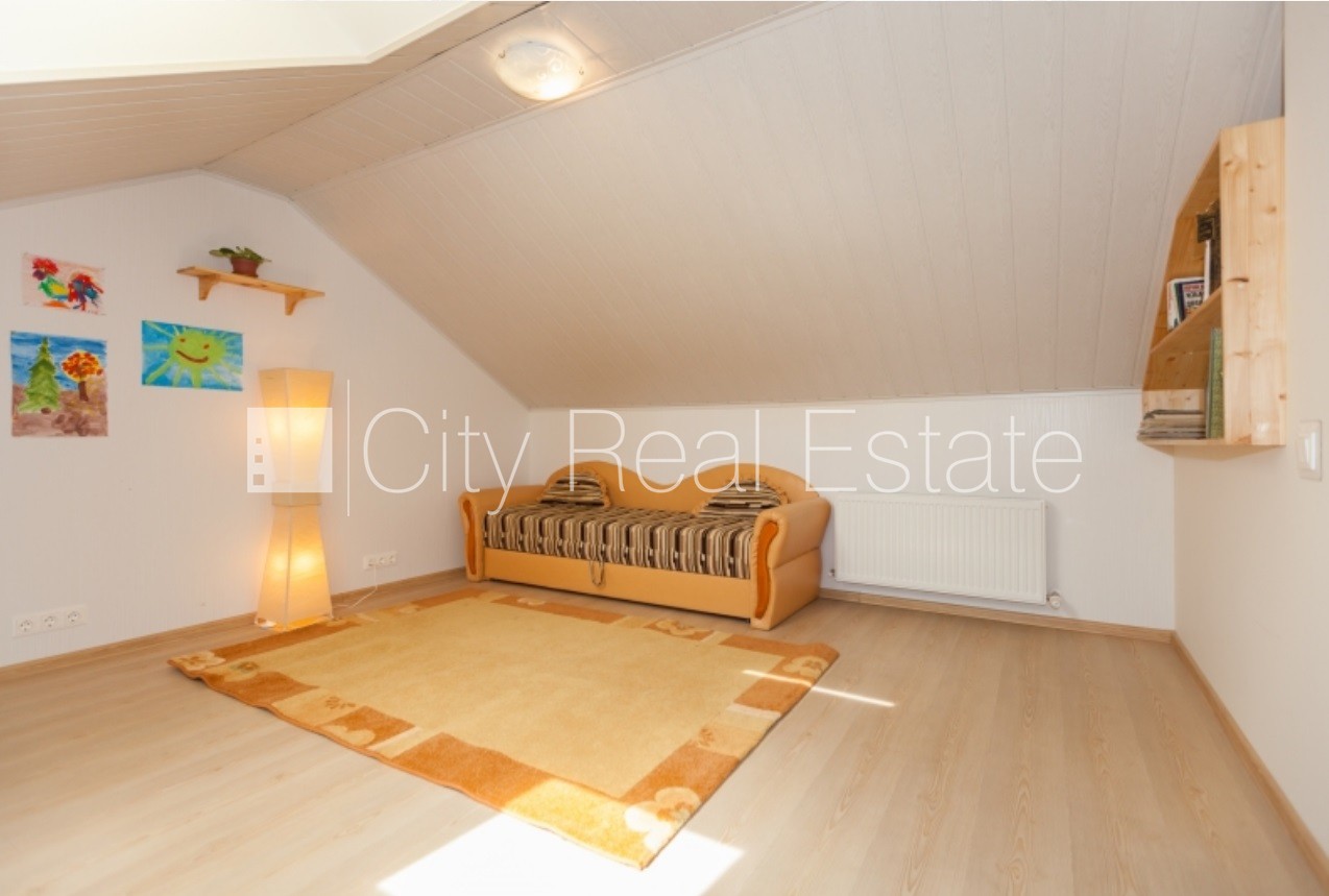 Sludinājumi. Pagalma ēka, renovēta māja, labiekārtots apzaļumots pagalms, slēgts pagalms, teritorijas Cena: 800 EUR/mēn Foto #7