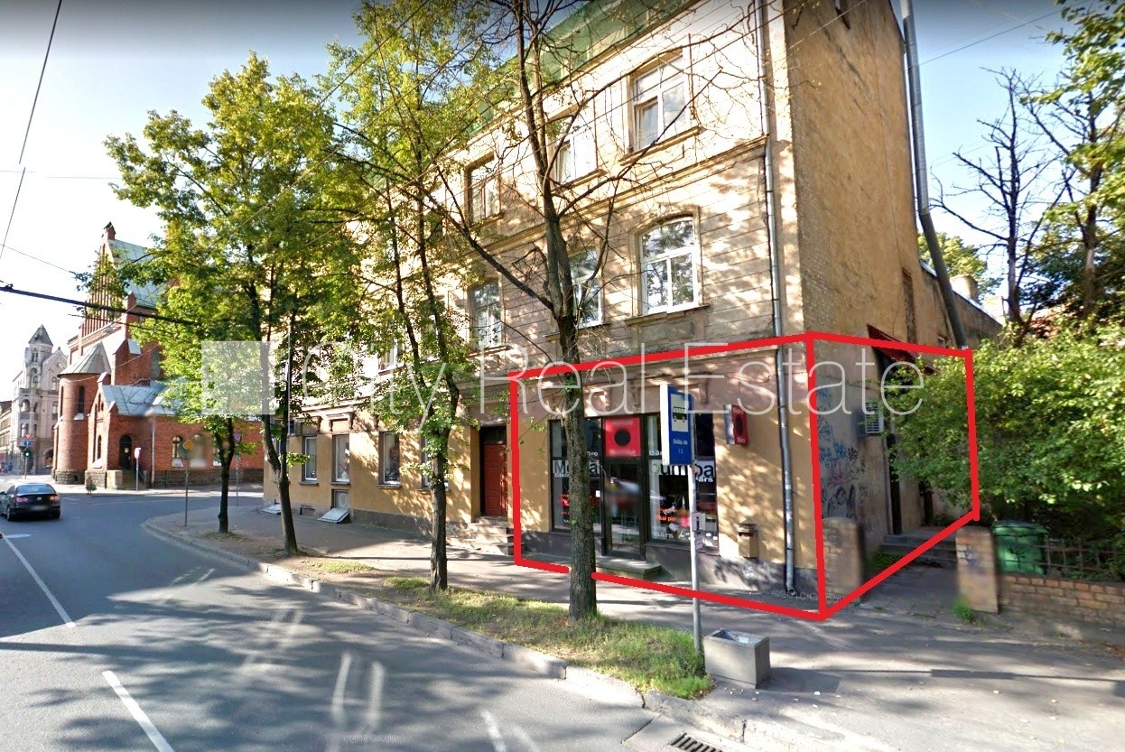 Sludinājumi. Zeme īpašumā, fasādes māja, ķieģeļu mūra sienas, fasāde ar dekoratīvo apmetumu, labiekārtota Cena: 139500 EUR Foto #1