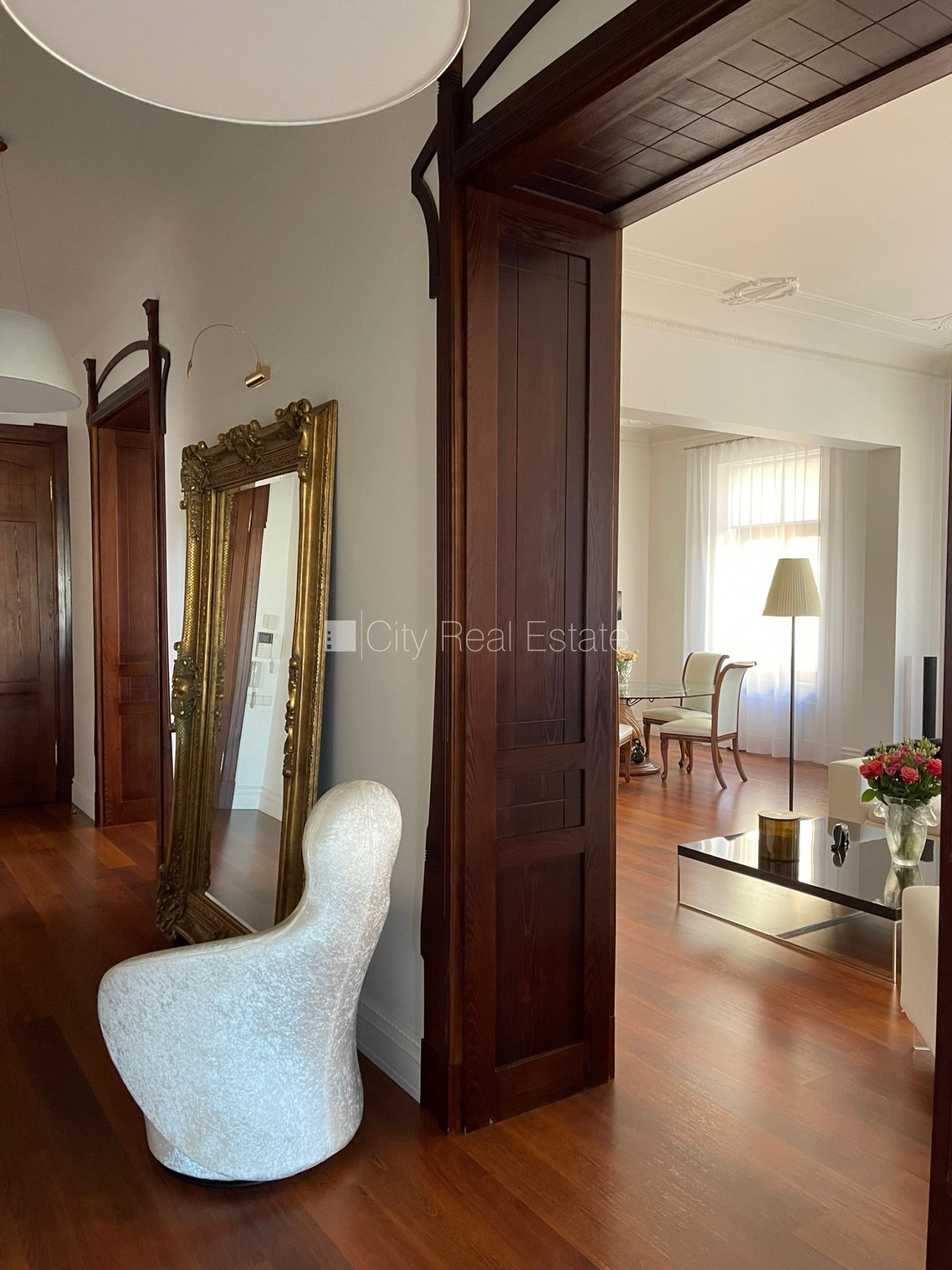 Sludinājumi. Fasādes māja, slēgts pagalms, vieta automašīnai, ieeja no pagalma, luksuss apartamenti  161 m2, ir Cena: 640000 EUR Foto #3